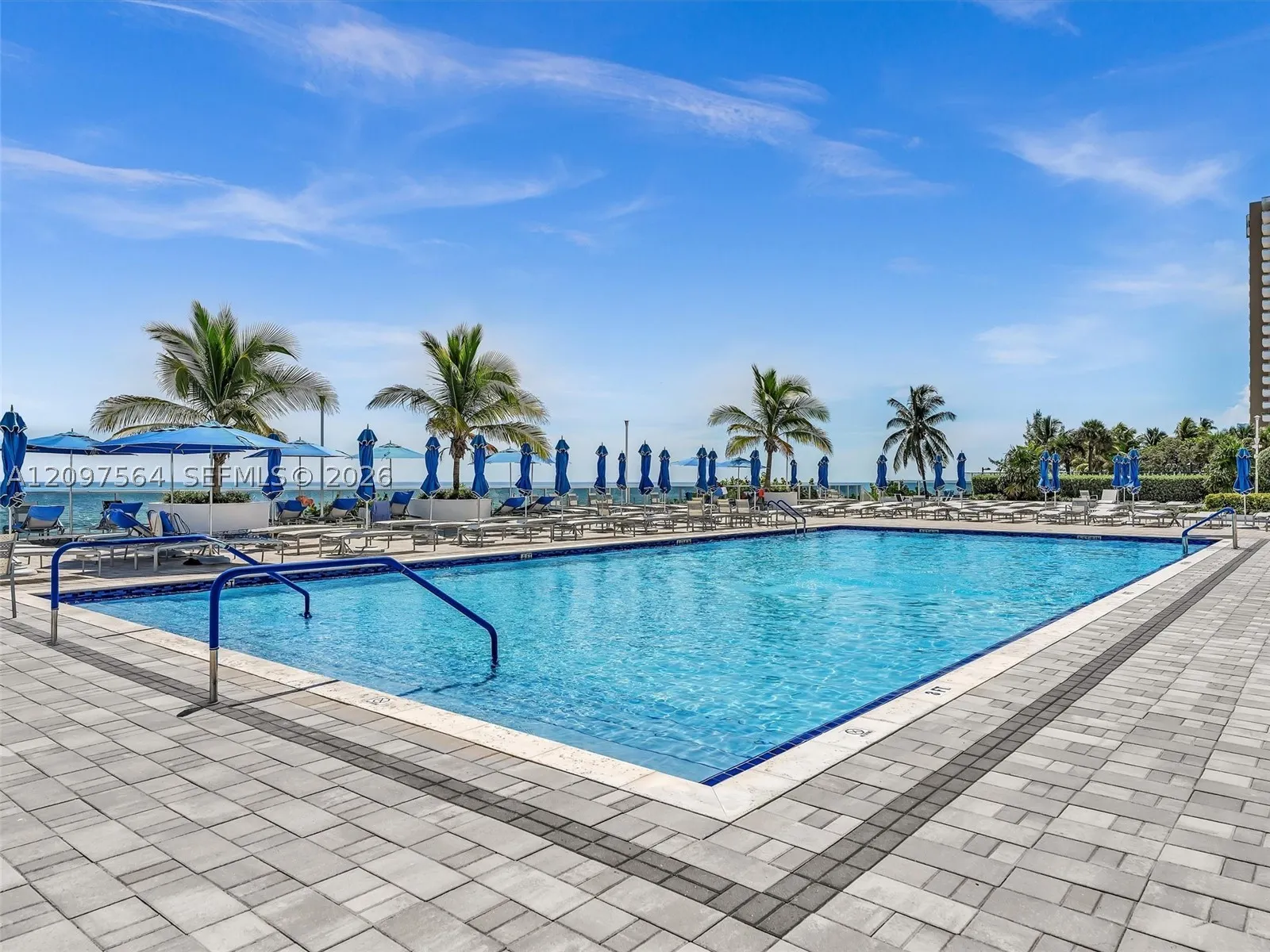 1904 S Ocean Dr #905