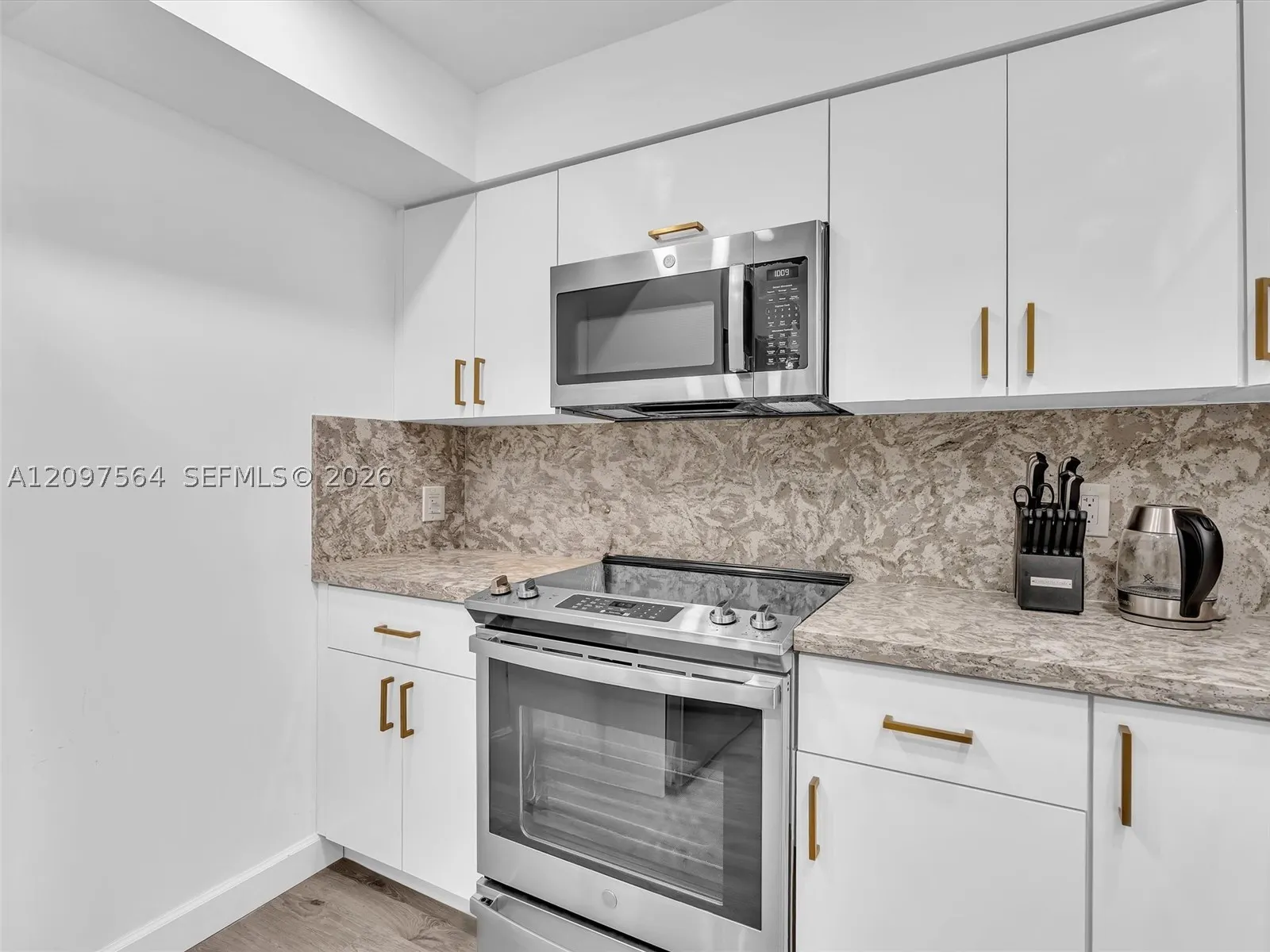 1904 S Ocean Dr #905