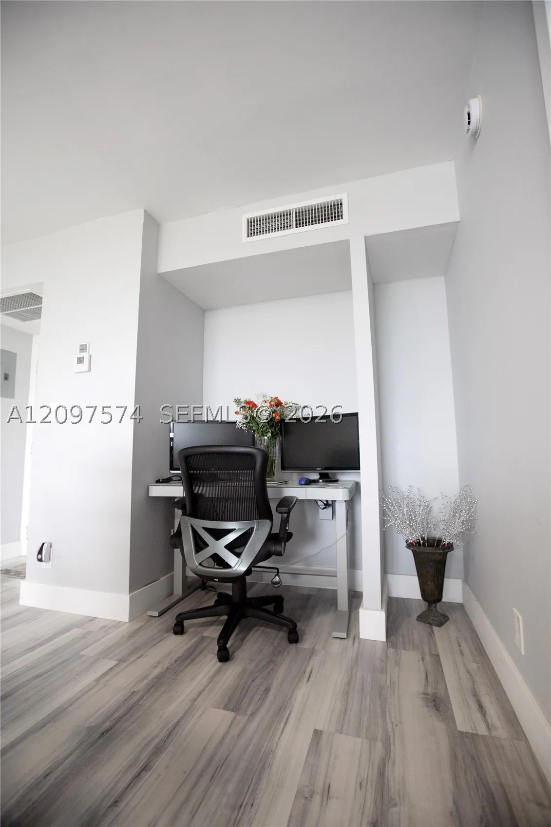 20500 W Country Club Dr #714
