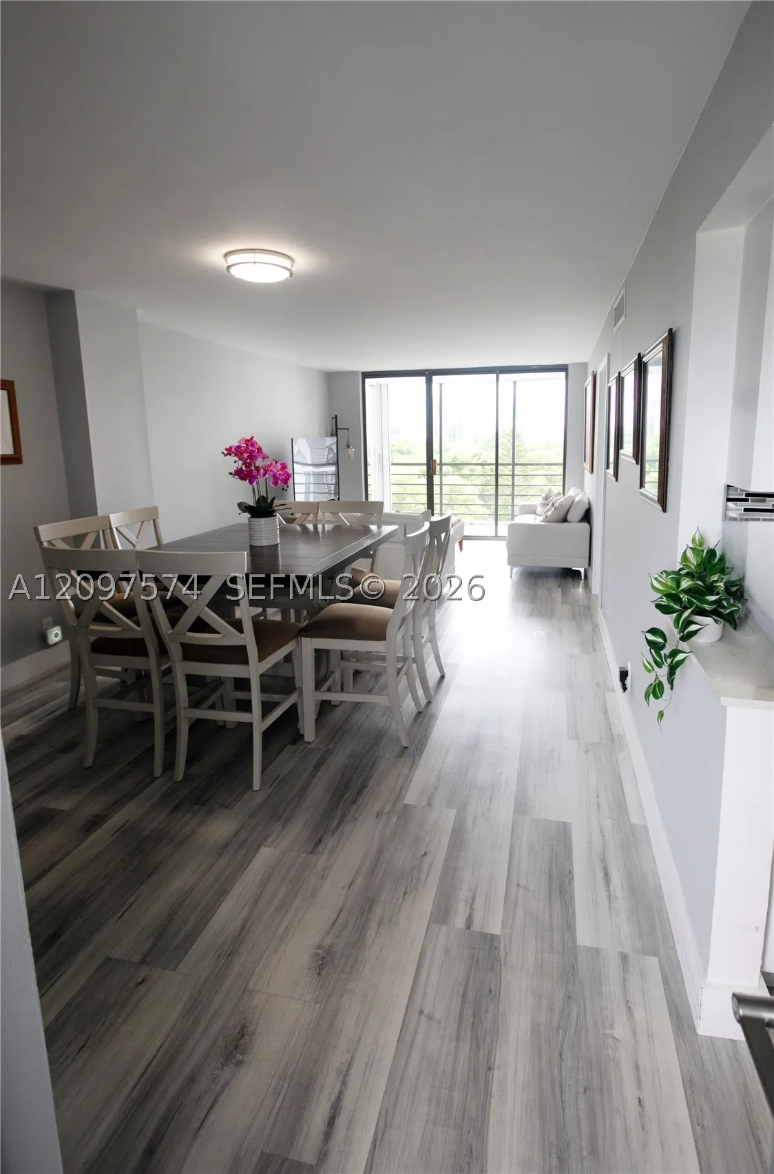 20500 W Country Club Dr #714