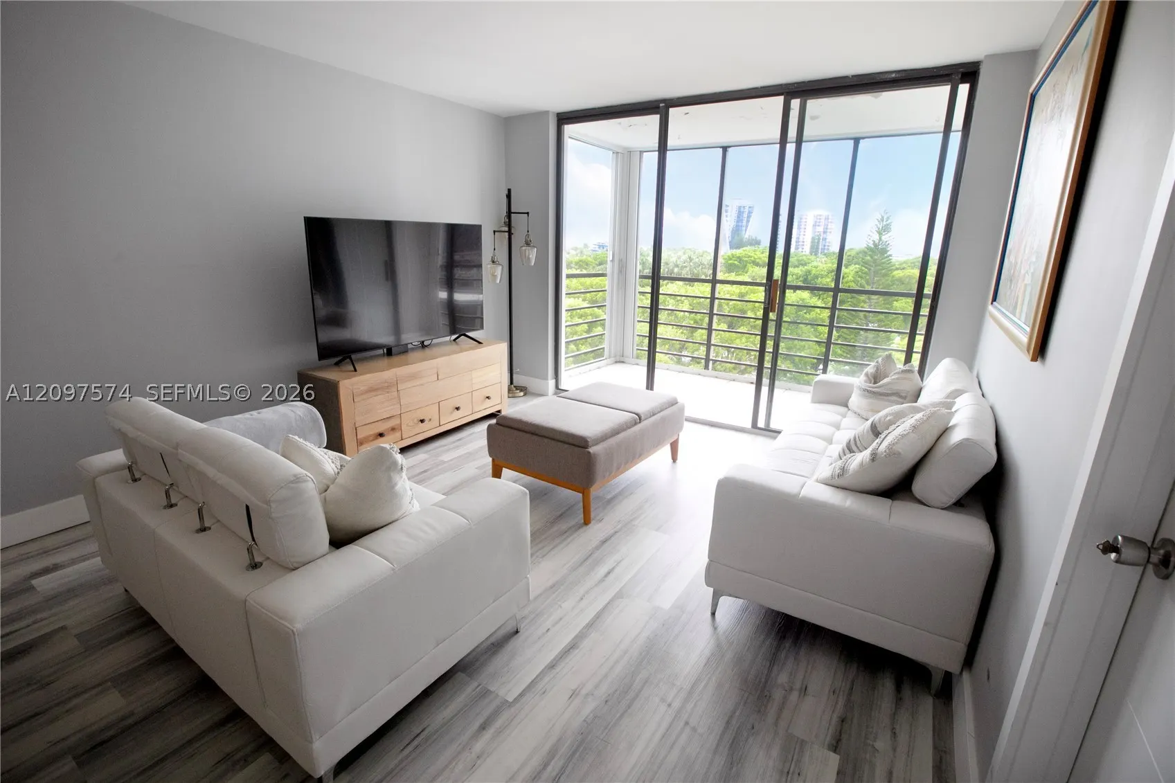 20500 W Country Club Dr #714