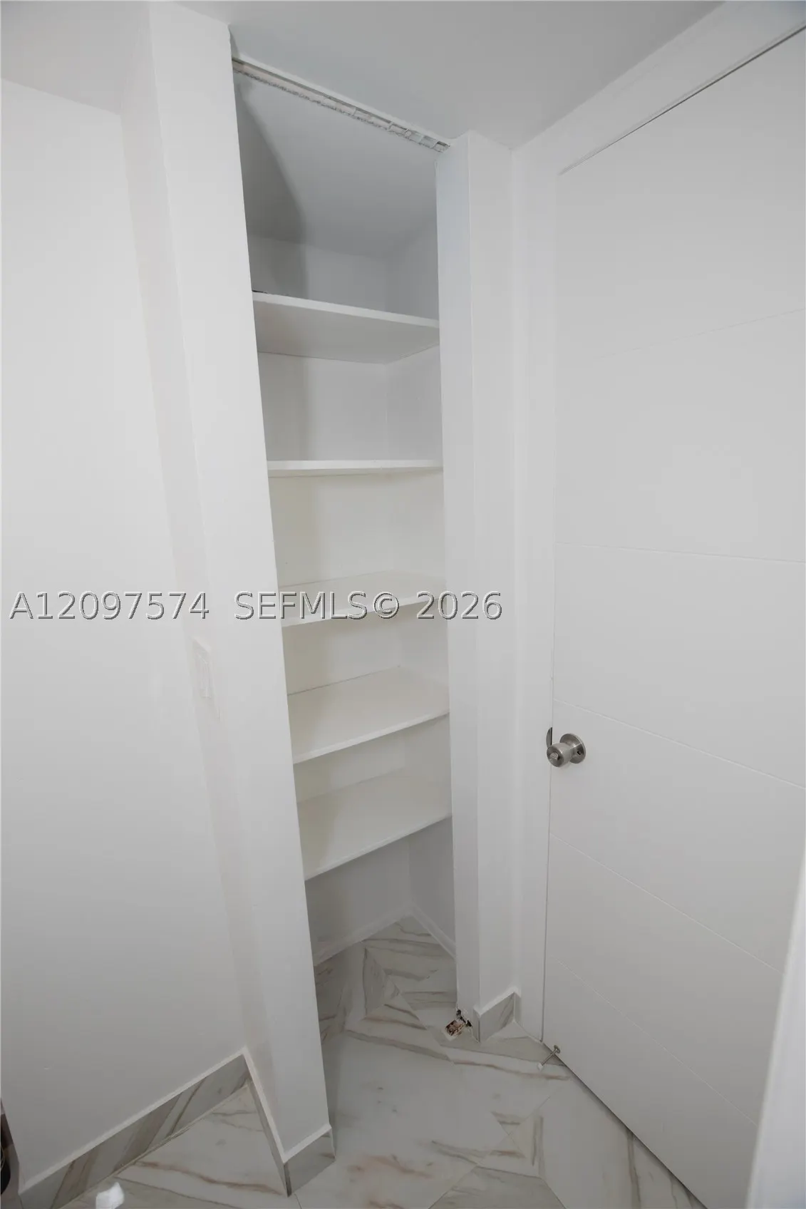 20500 W Country Club Dr #714