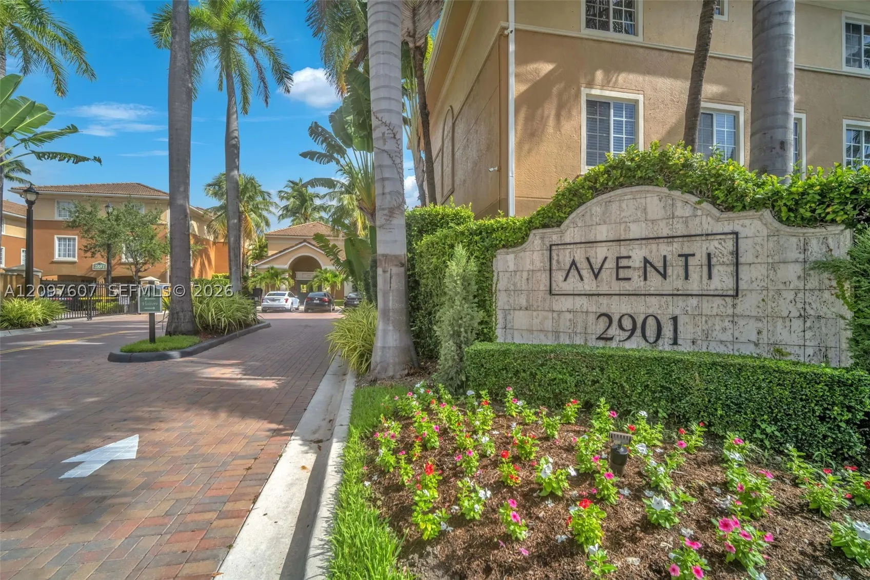 2921 NE 185th St (Remodeled) #1203