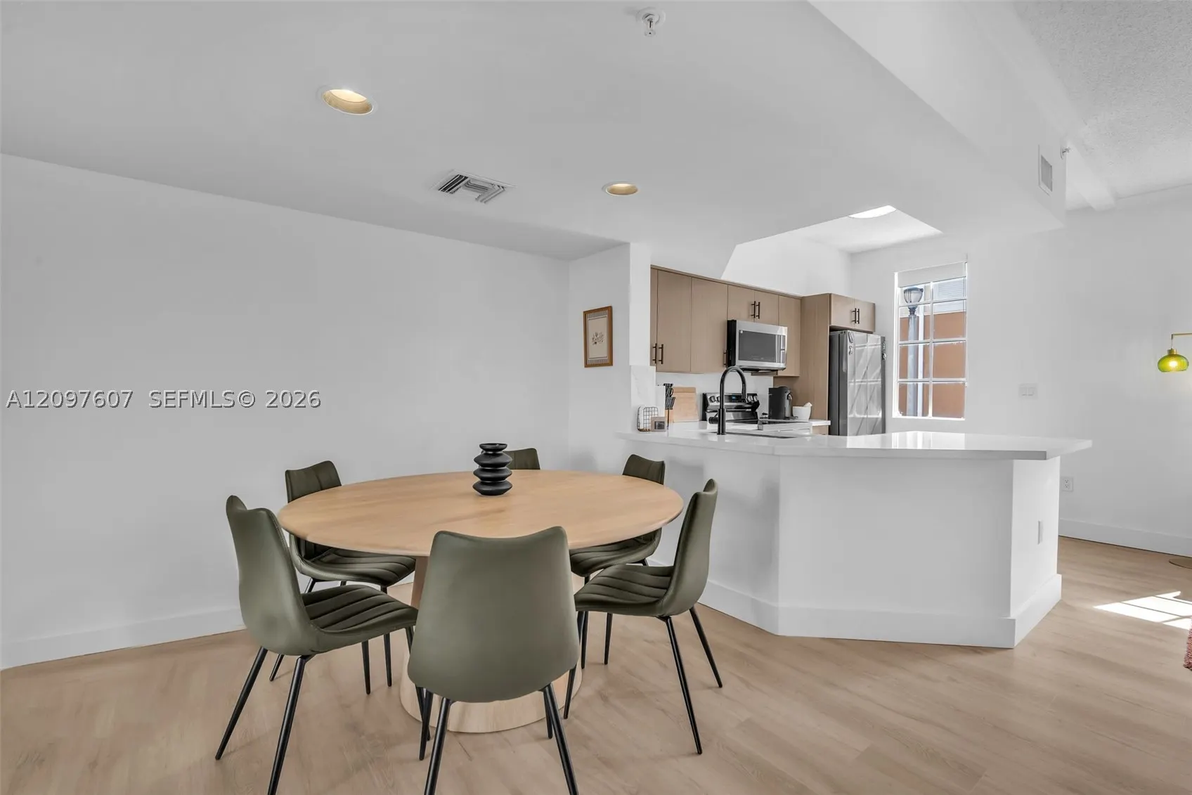 2921 NE 185th St (Remodeled) #1203