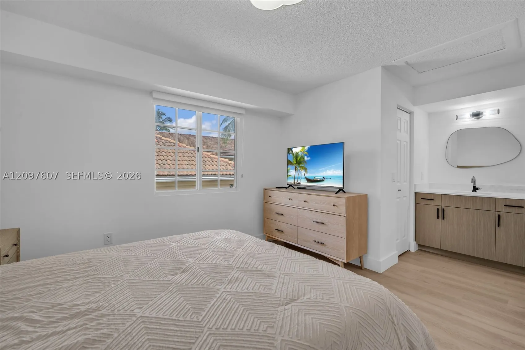 2921 NE 185th St (Remodeled) #1203