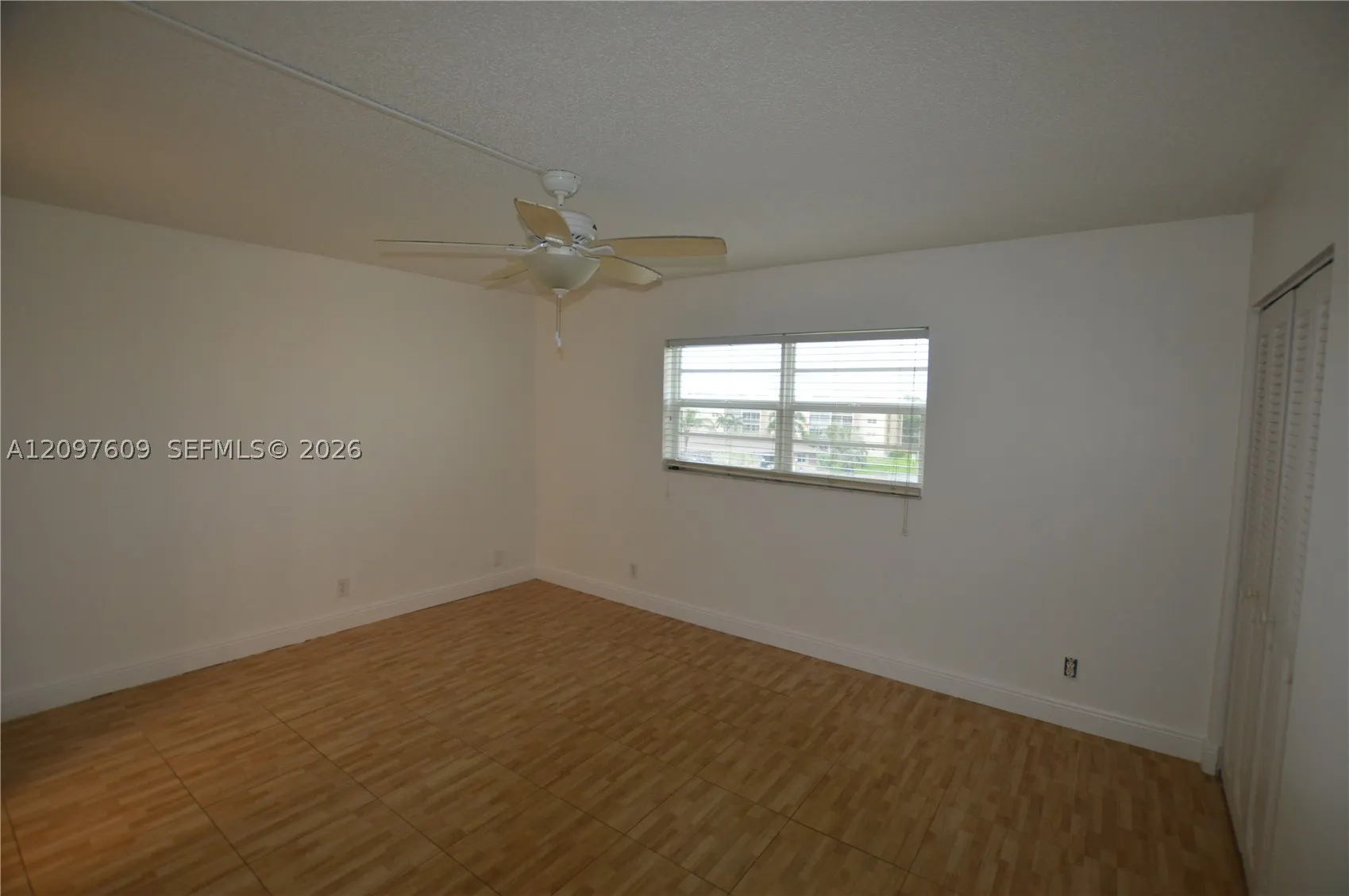 425 SE 11th Ter #403