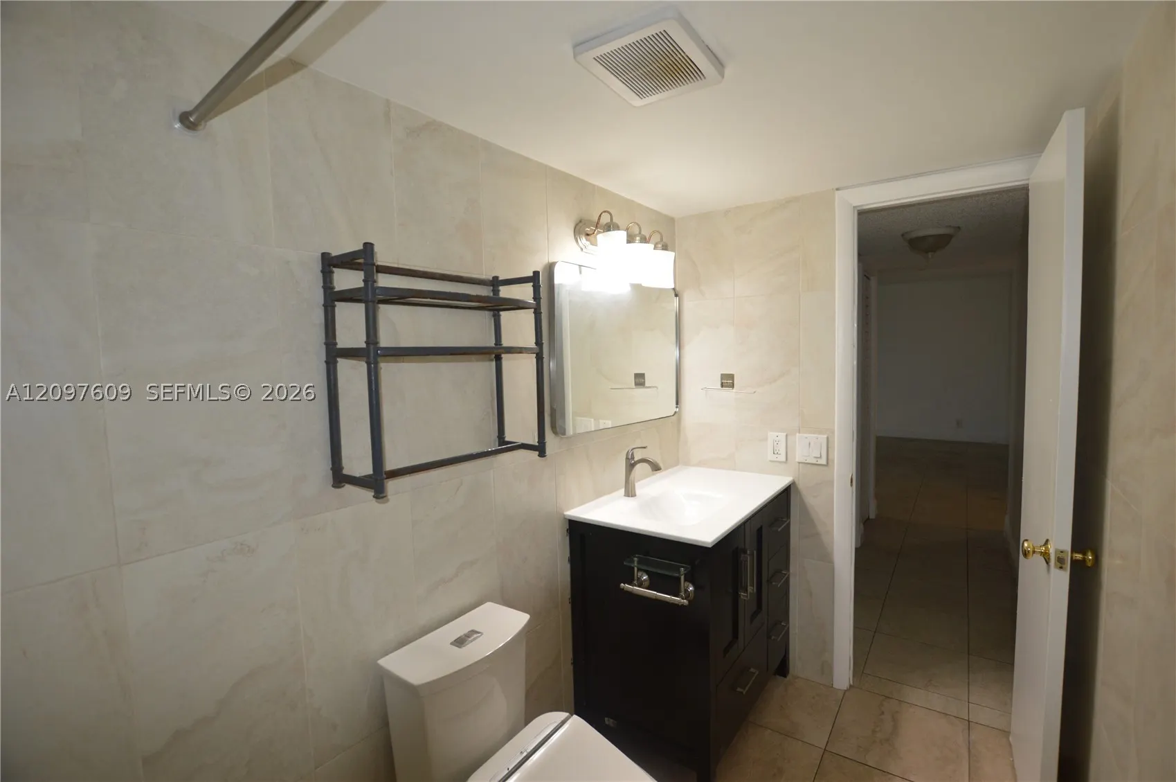425 SE 11th Ter #403