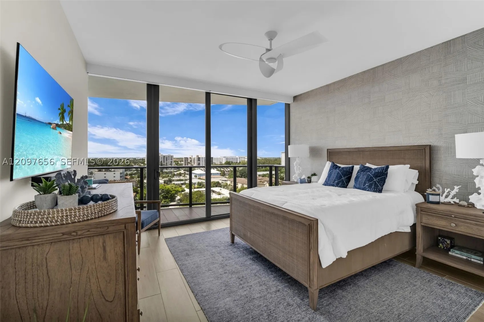 1116 N Ocean Blvd #906