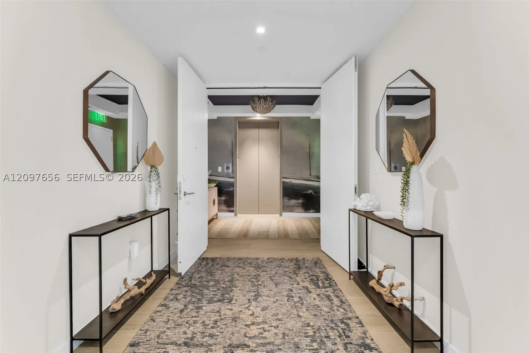 1116 N Ocean Blvd #906