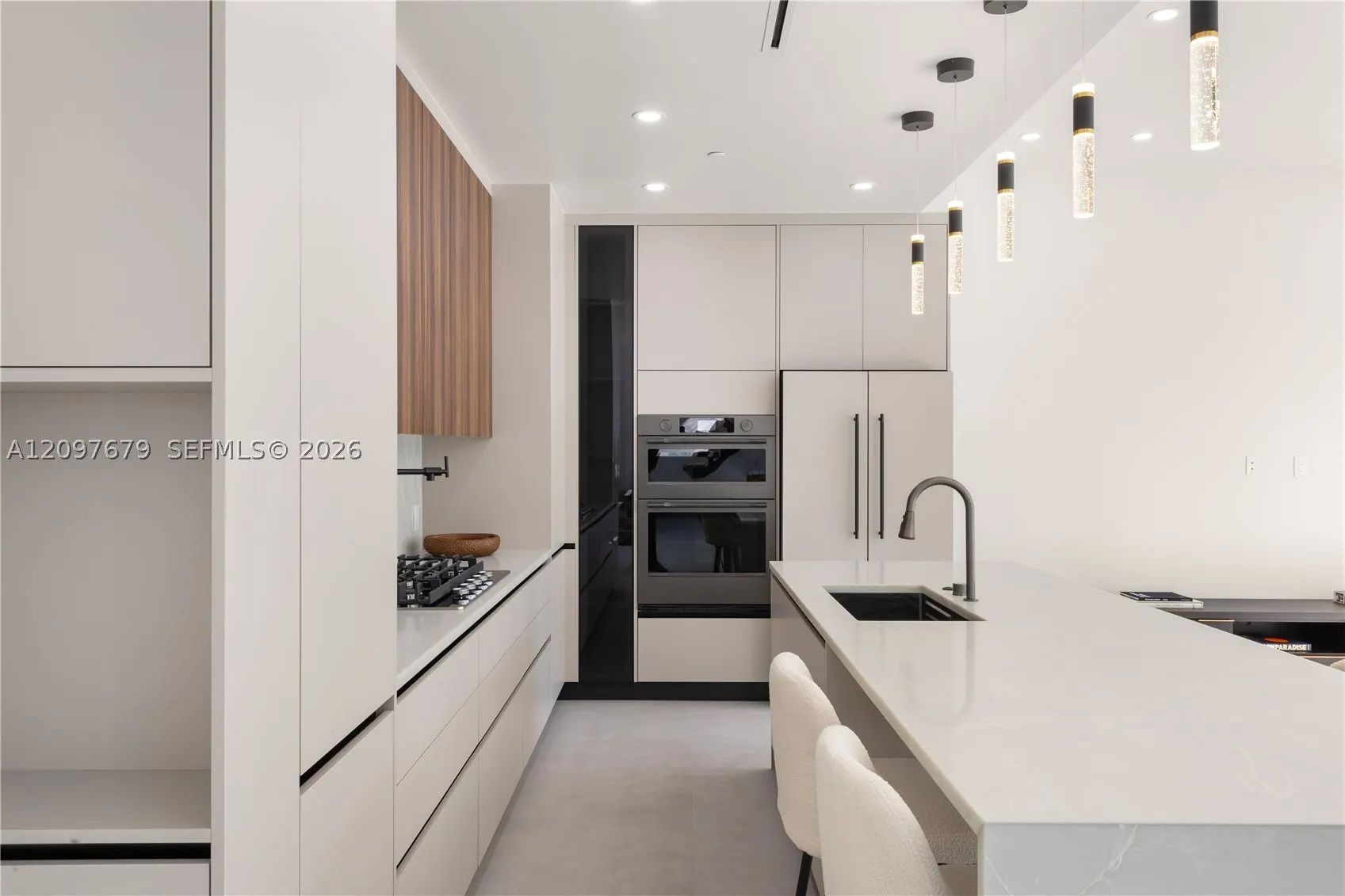 843 SW 14th Court