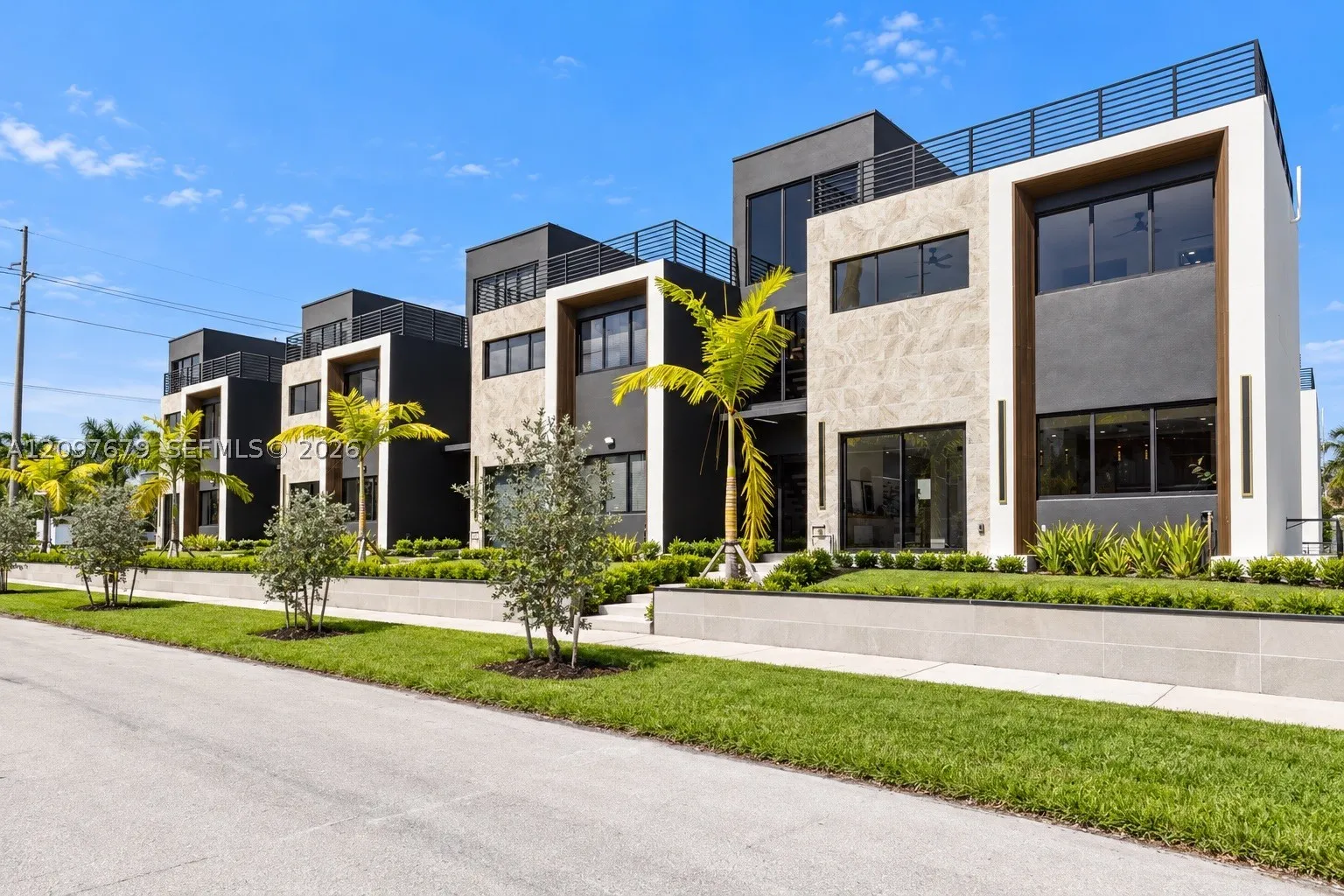 843 SW 14th Court