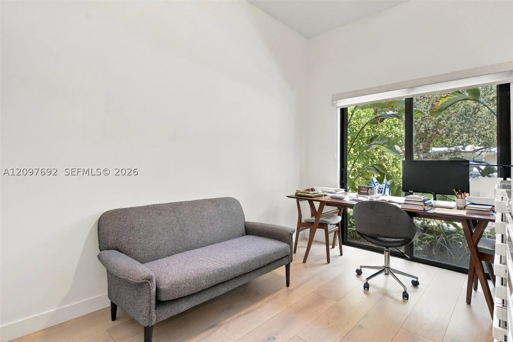 600 W 51st St