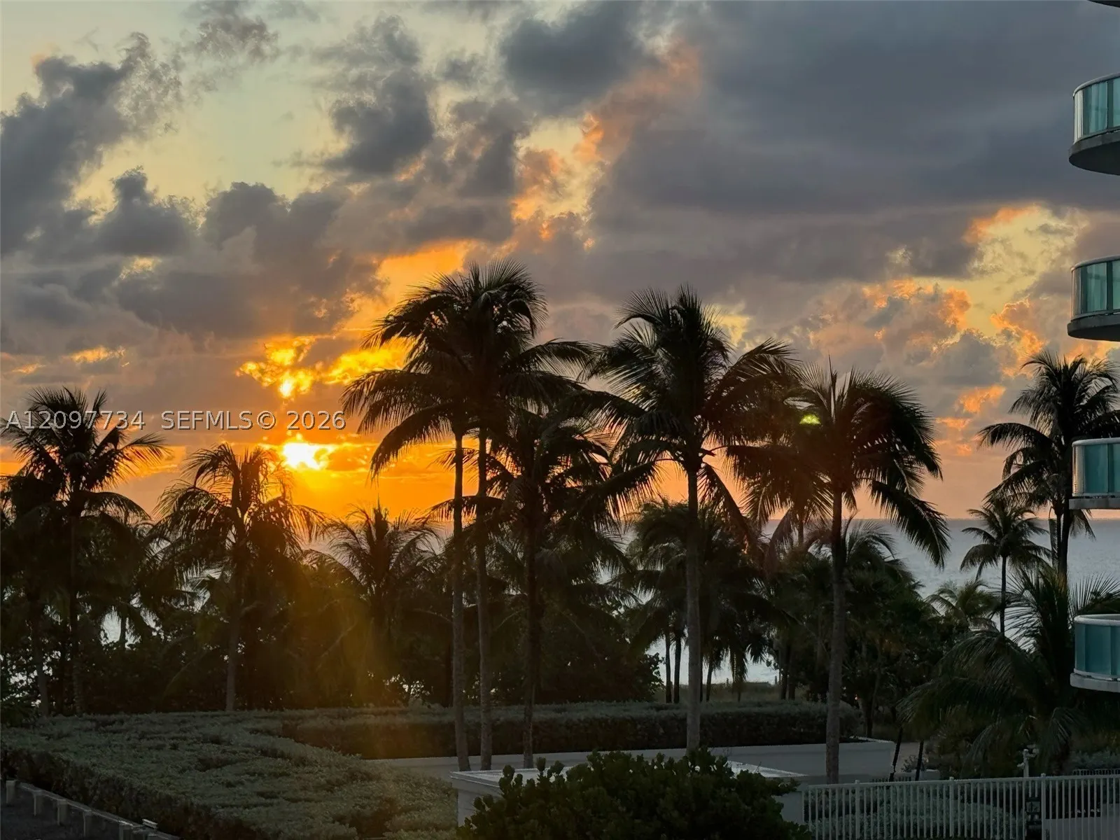 10155 Collins Ave #305