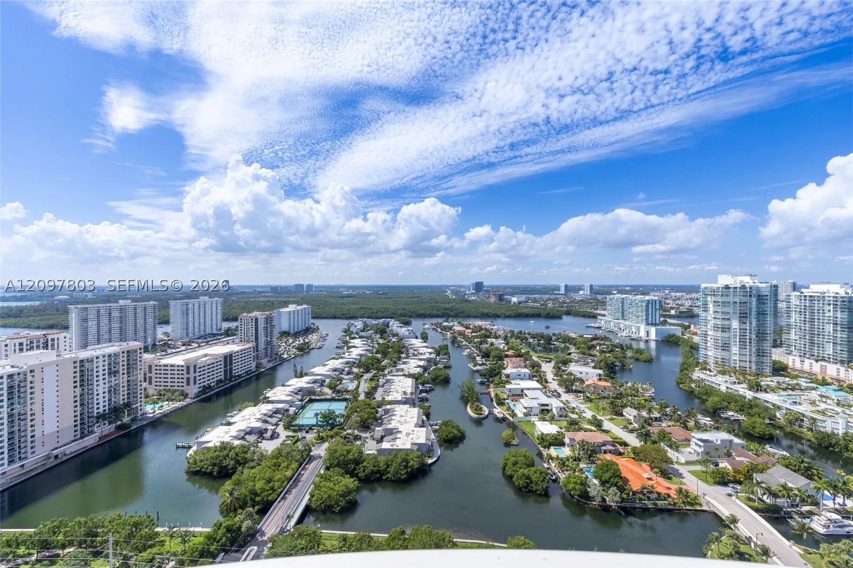 16051 Collins Ave #2901