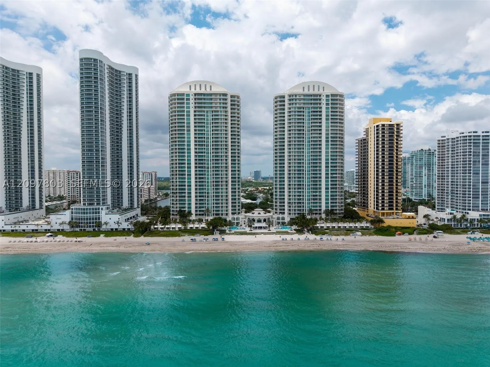 16051 Collins Ave #2901