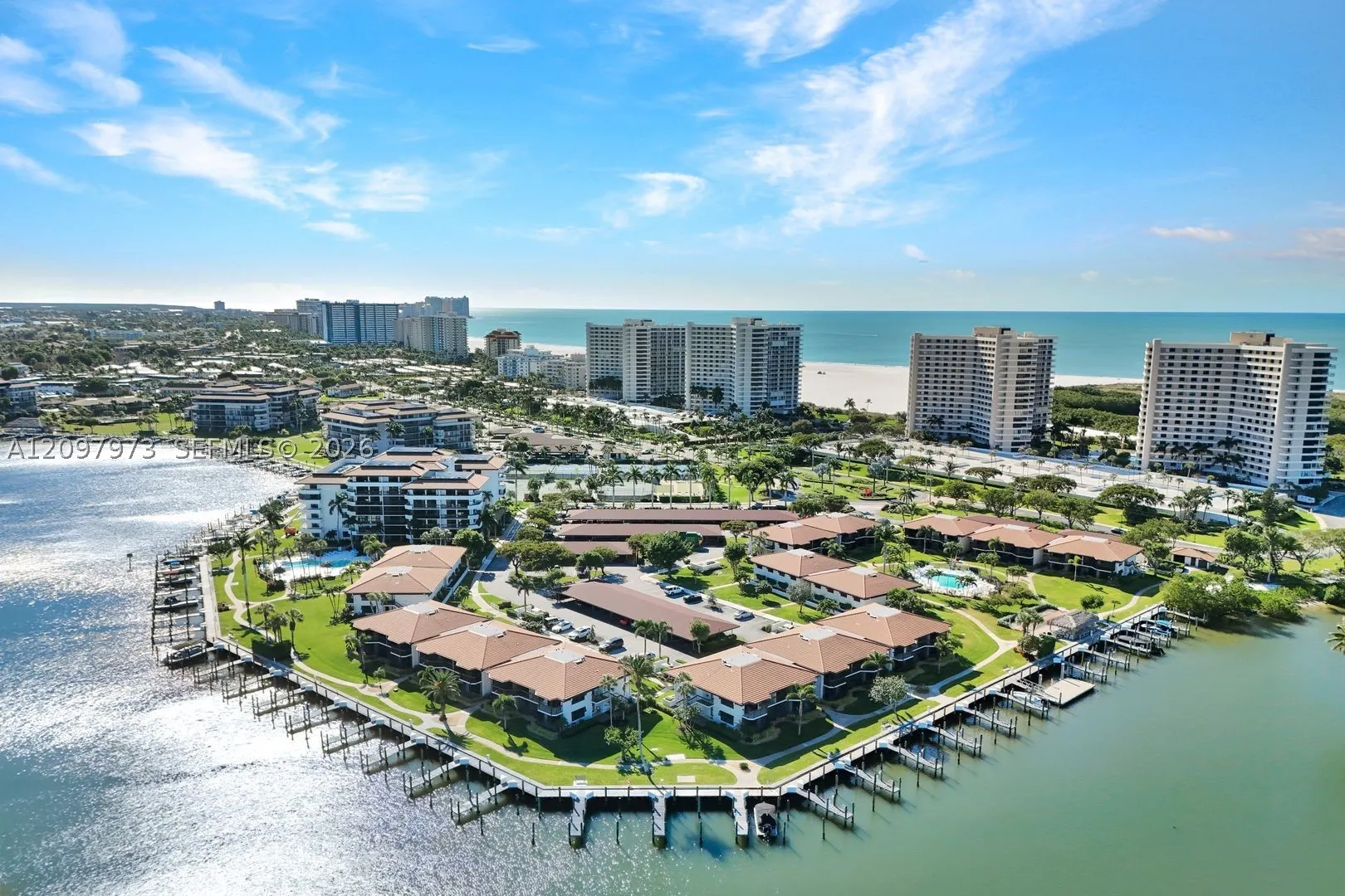 380 SEAVIEW CT #1703
