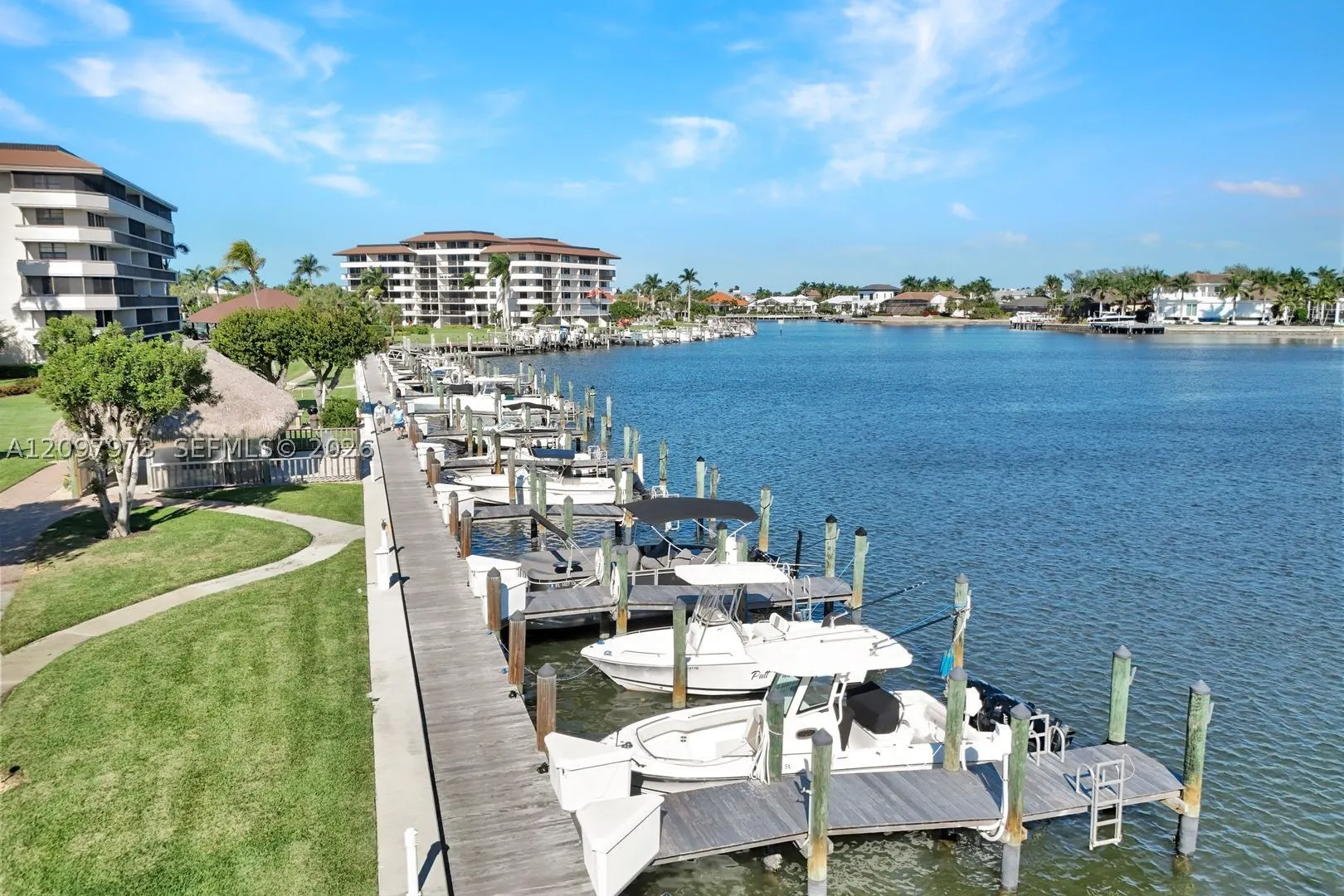 380 SEAVIEW CT #1703
