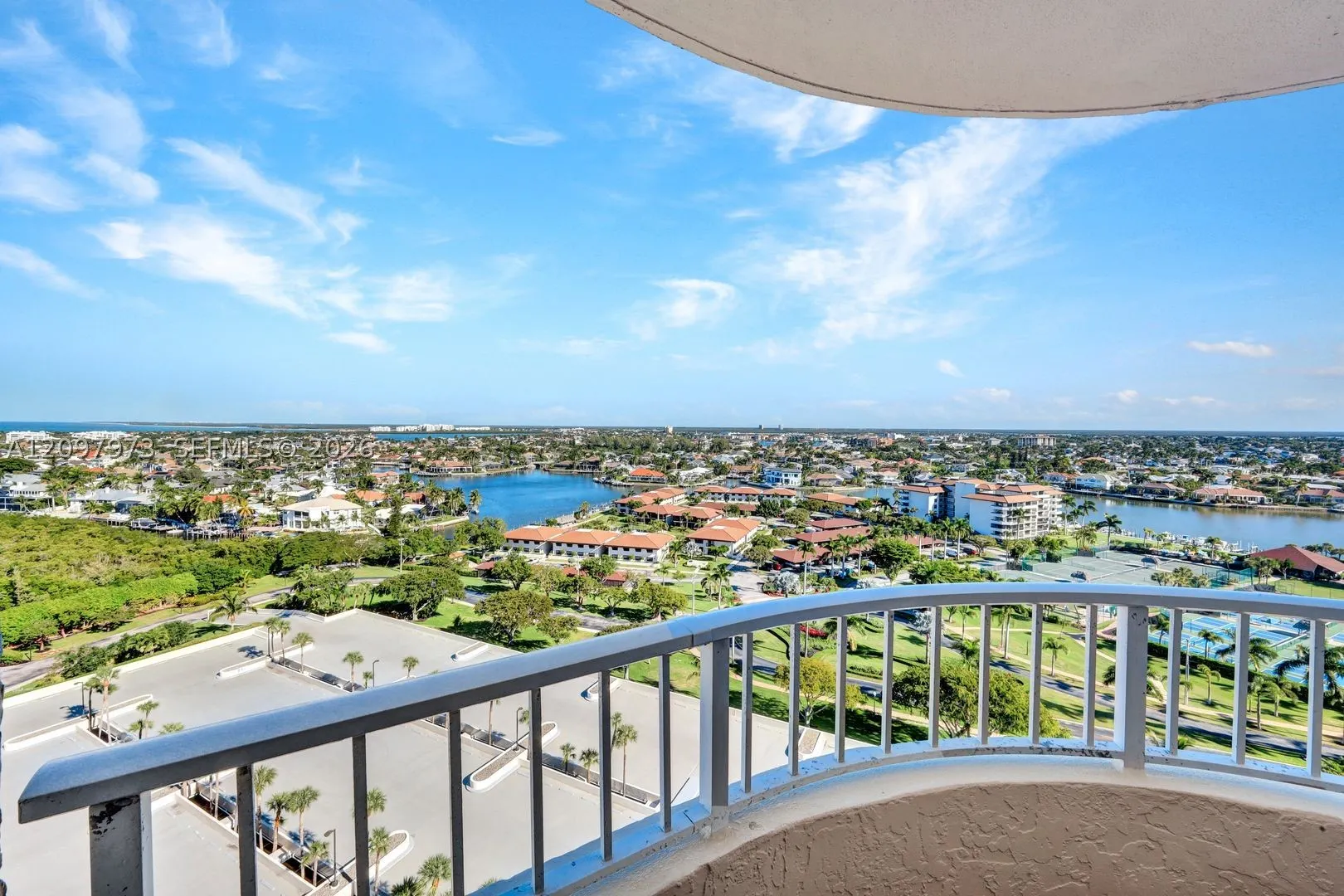 380 SEAVIEW CT #1703