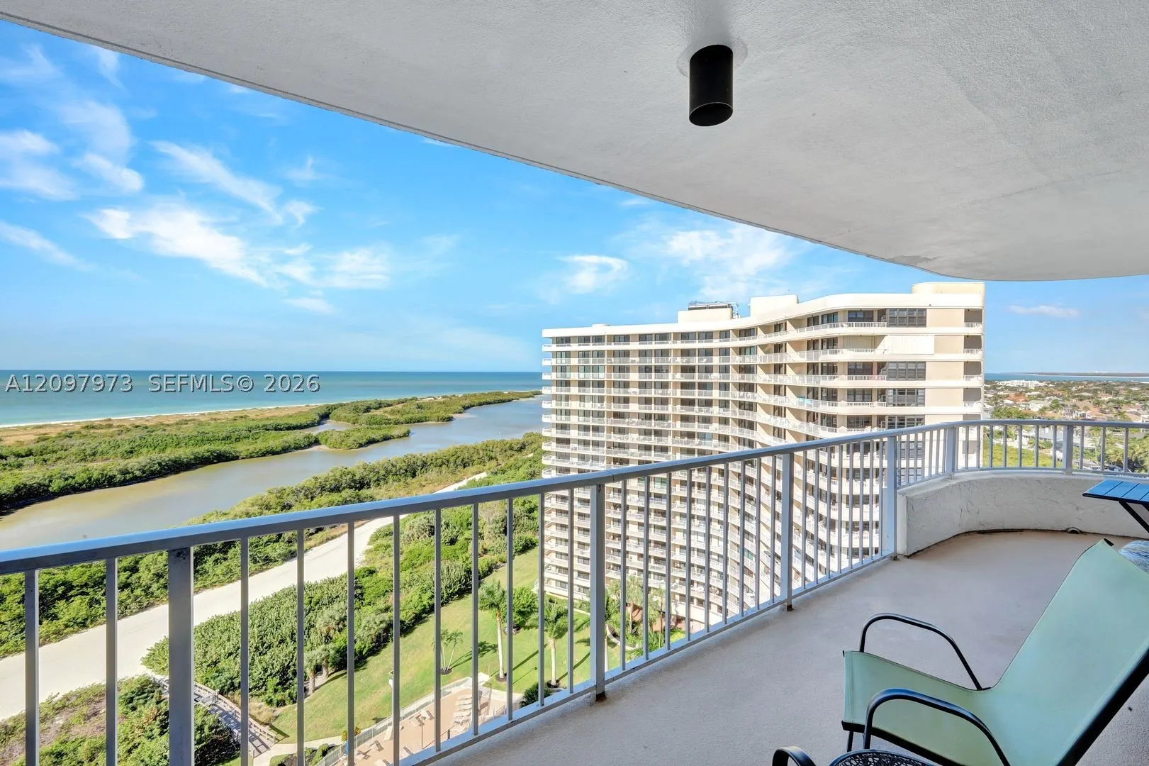 380 SEAVIEW CT #1703