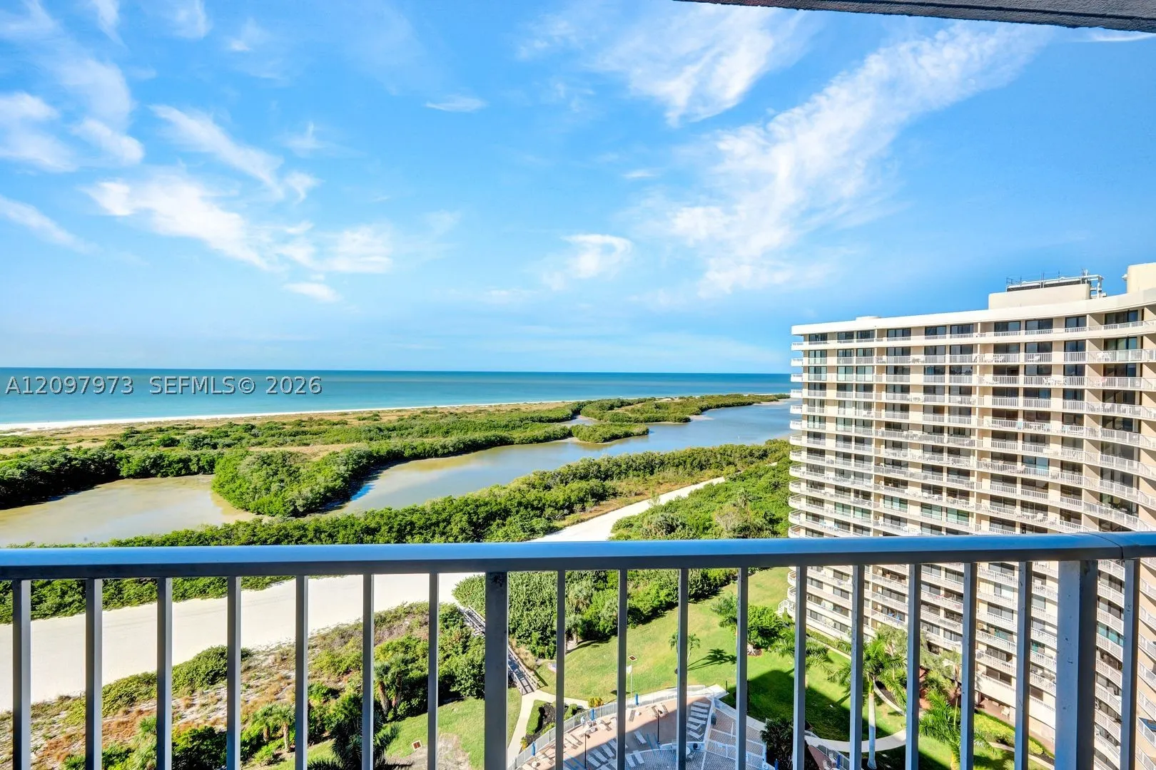 380 SEAVIEW CT #1703