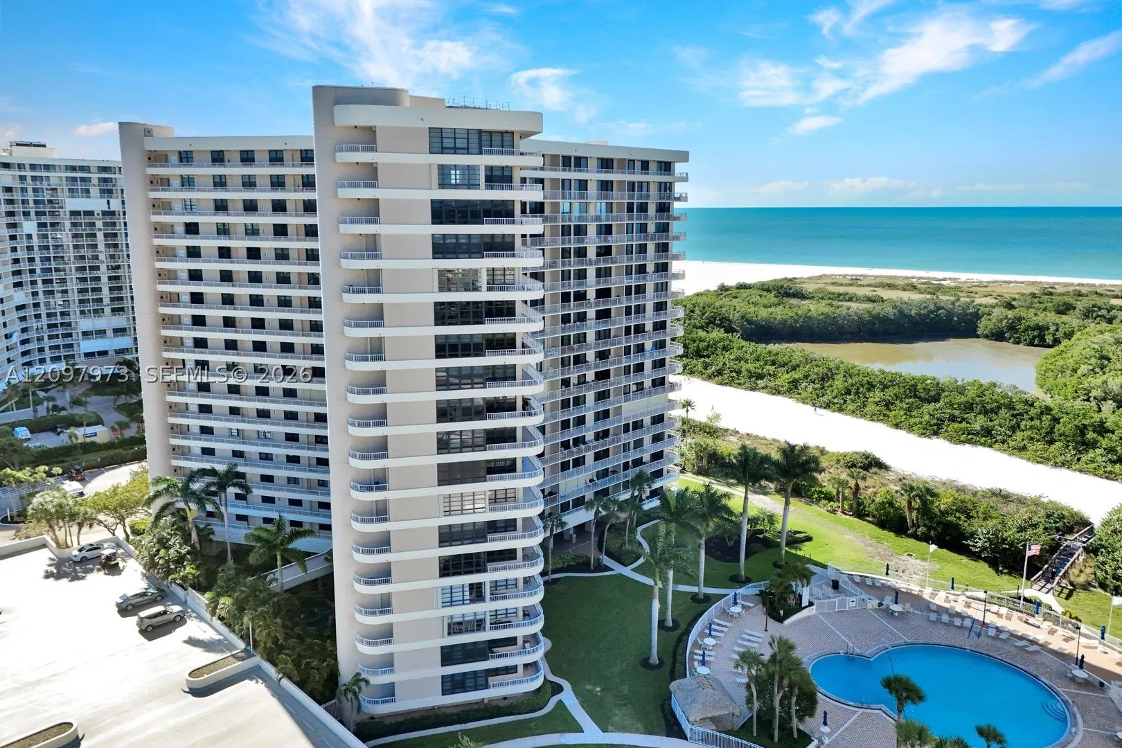 380 SEAVIEW CT #1703