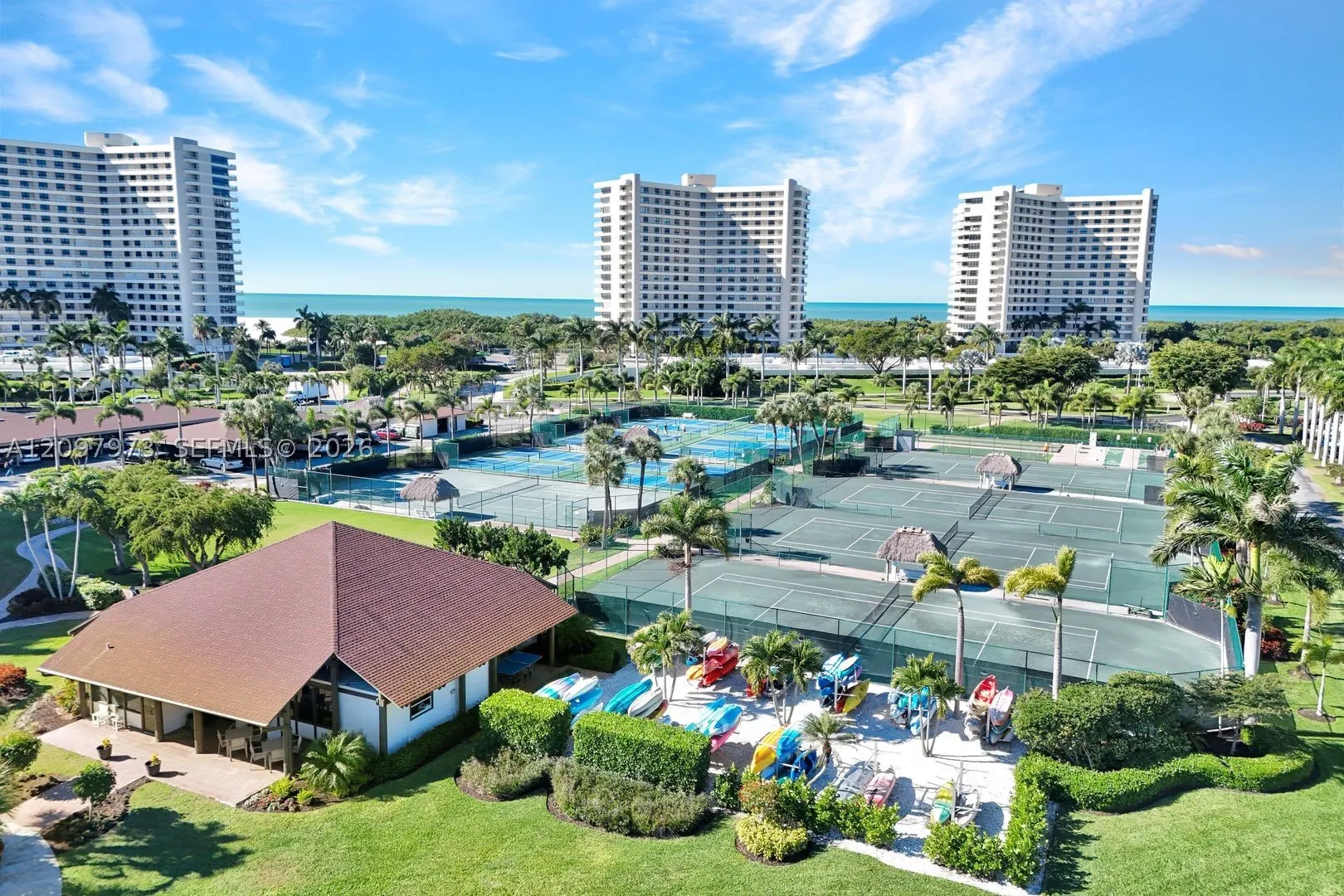 380 SEAVIEW CT #1703