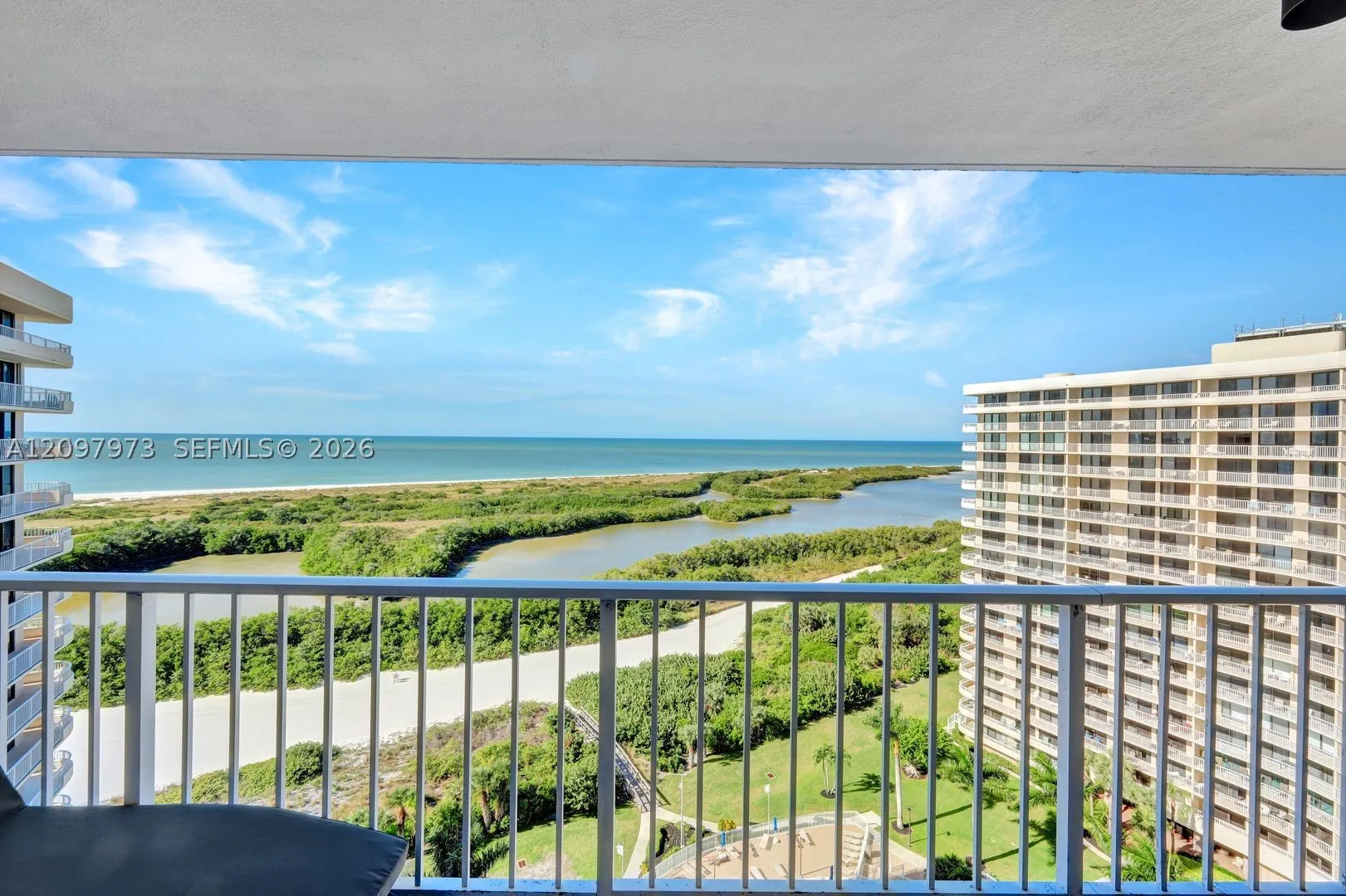 380 SEAVIEW CT #1703