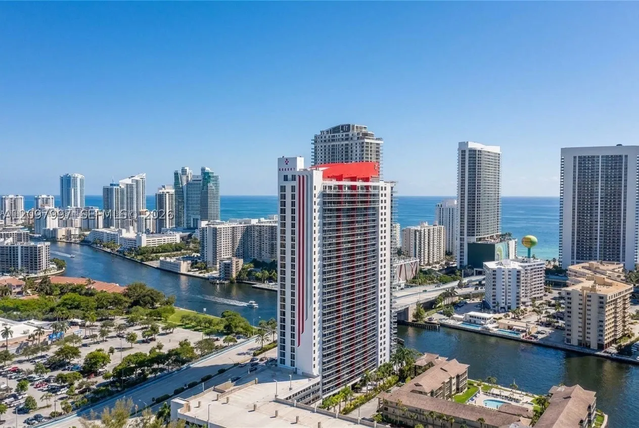 2602 E Hallandale Beach Blvd #R2004