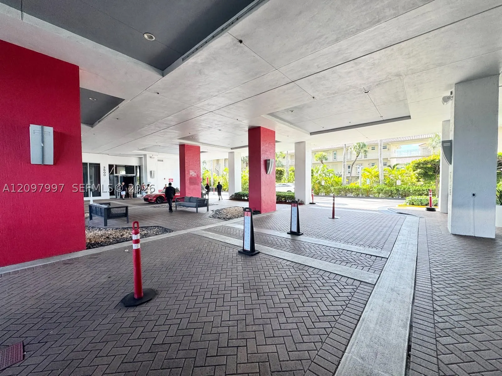 2602 E Hallandale Beach Blvd #R2004