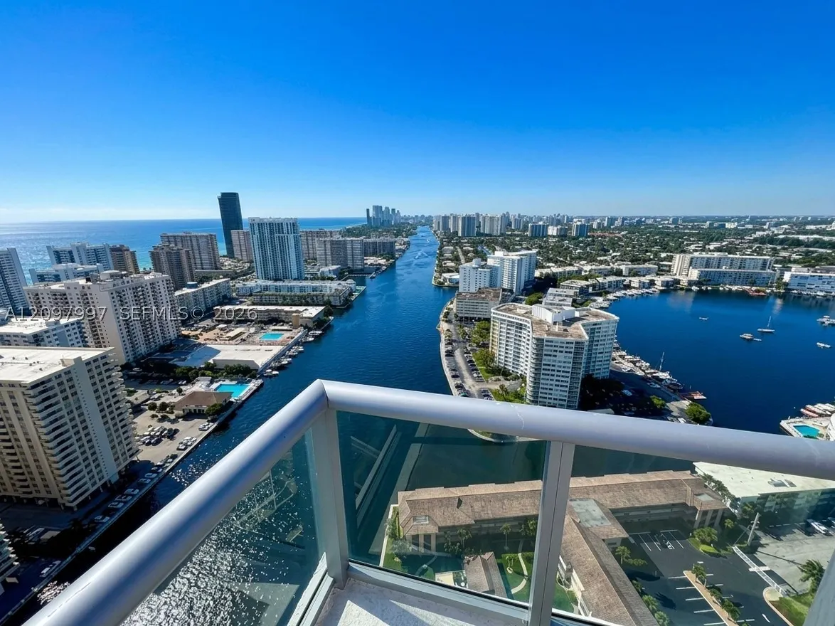 2602 E Hallandale Beach Blvd #R2004