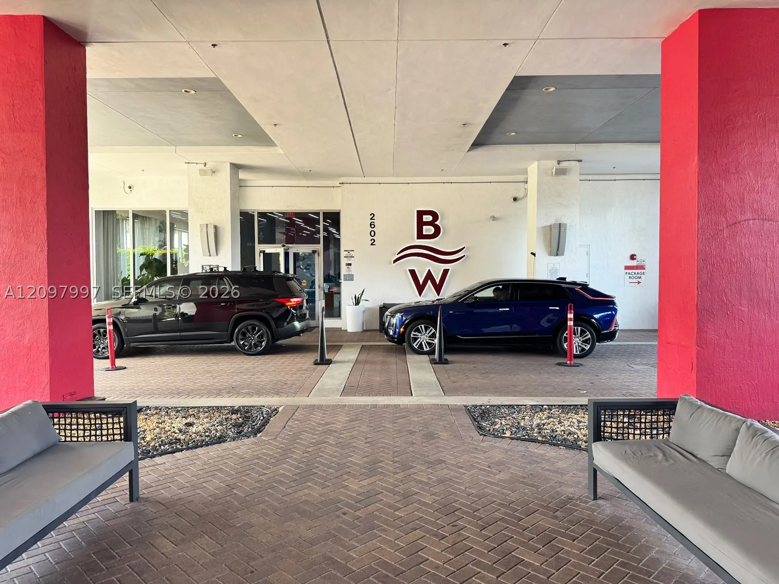 2602 E Hallandale Beach Blvd #R2004