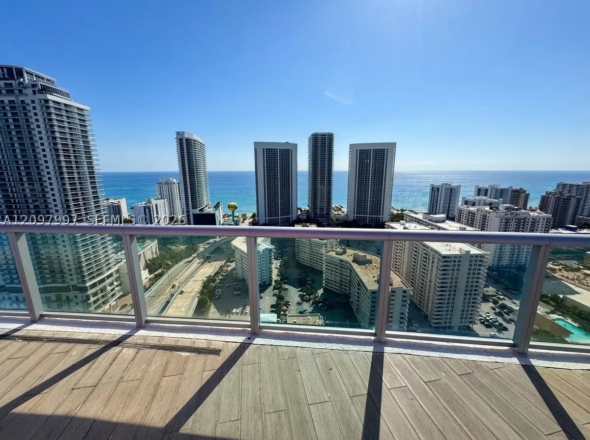2602 E Hallandale Beach Blvd #R2004