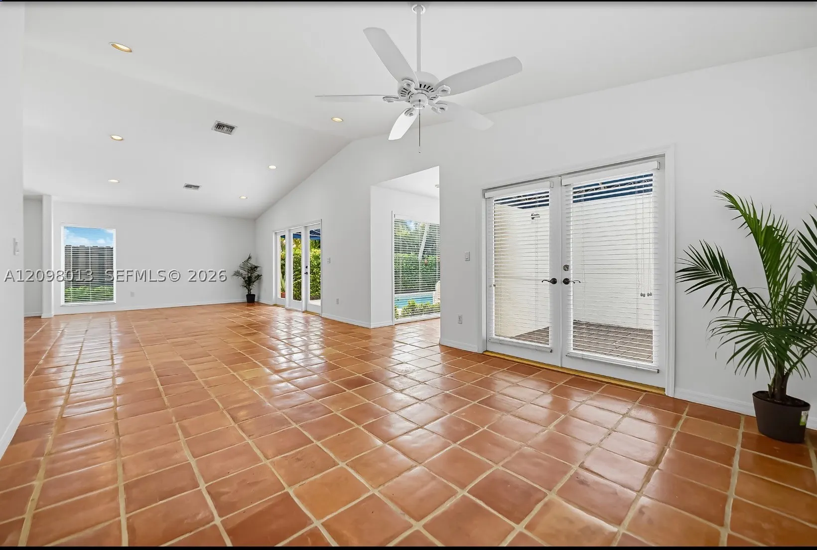 2860 SW 22nd Ave