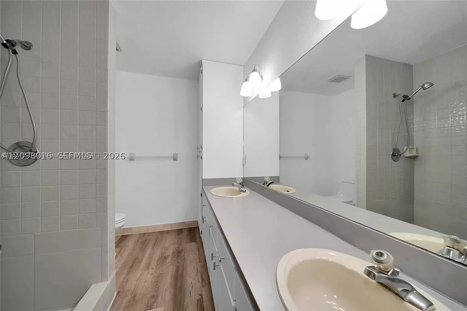 120 SE 12th Ave