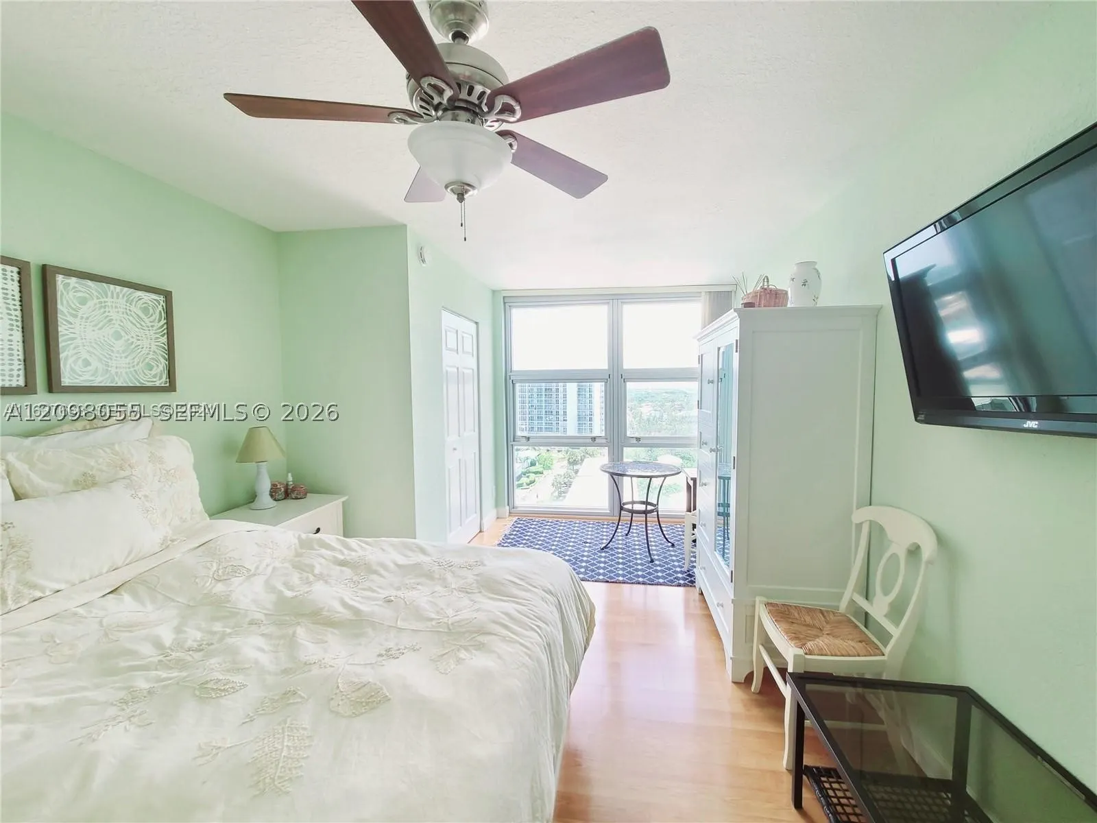531 N Ocean Blvd #1102