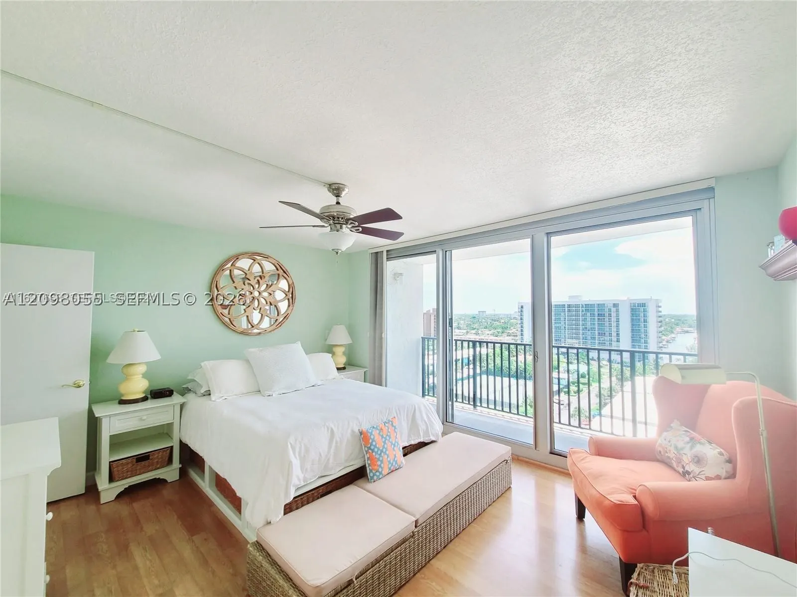 531 N Ocean Blvd #1102