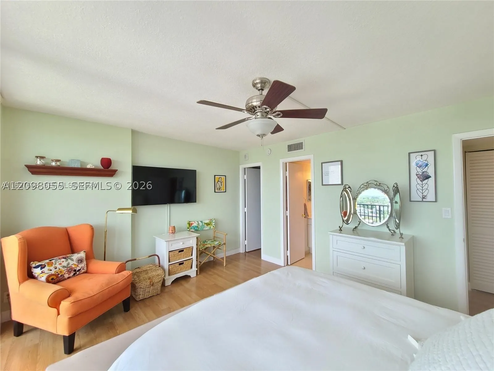 531 N Ocean Blvd #1102