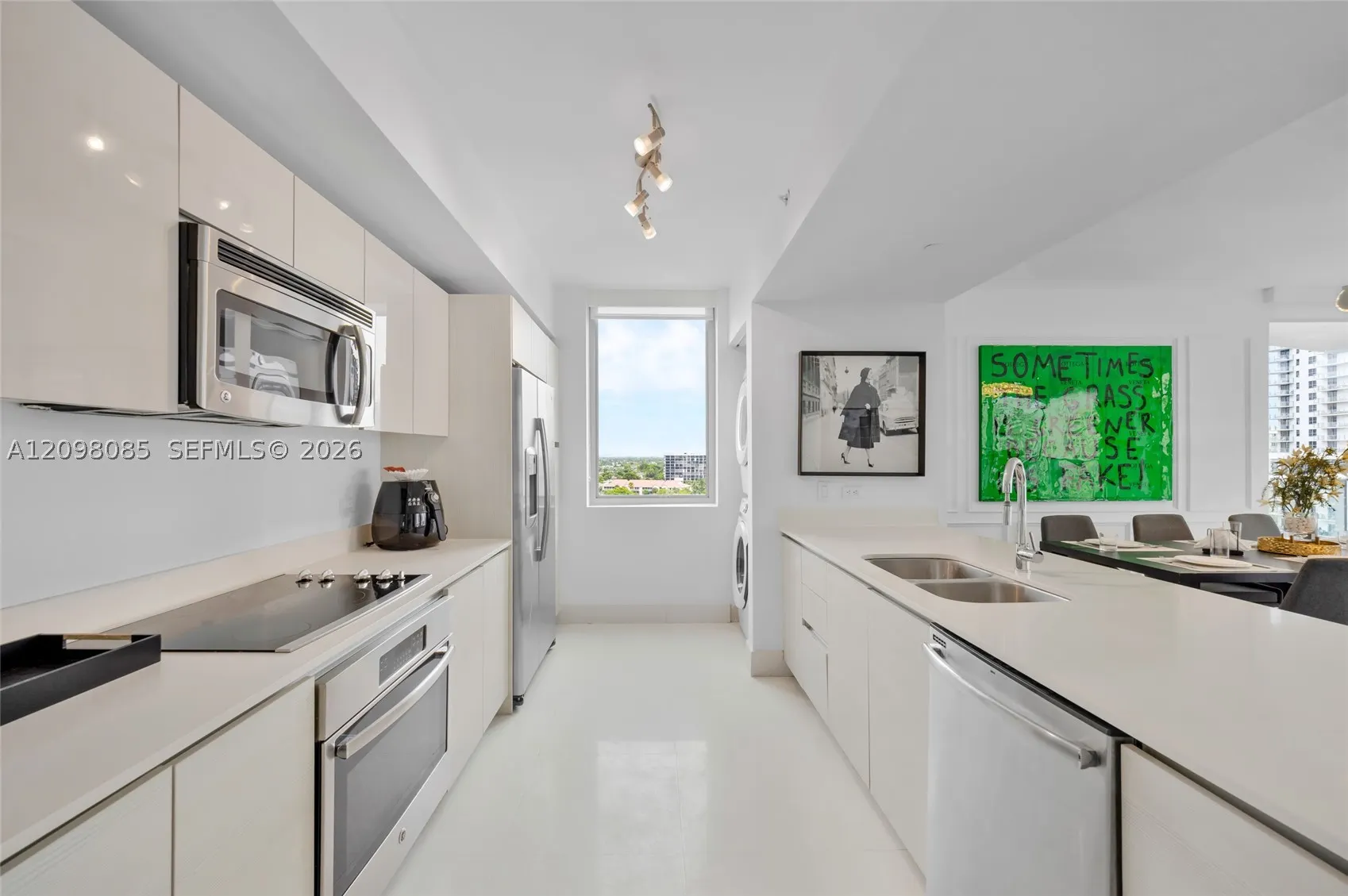 2600 E Hallandale Beach Blvd #T1102