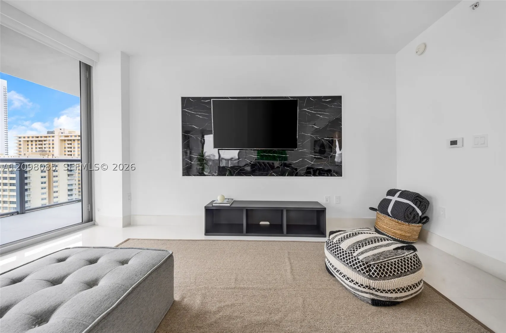 2600 E Hallandale Beach Blvd #T1102