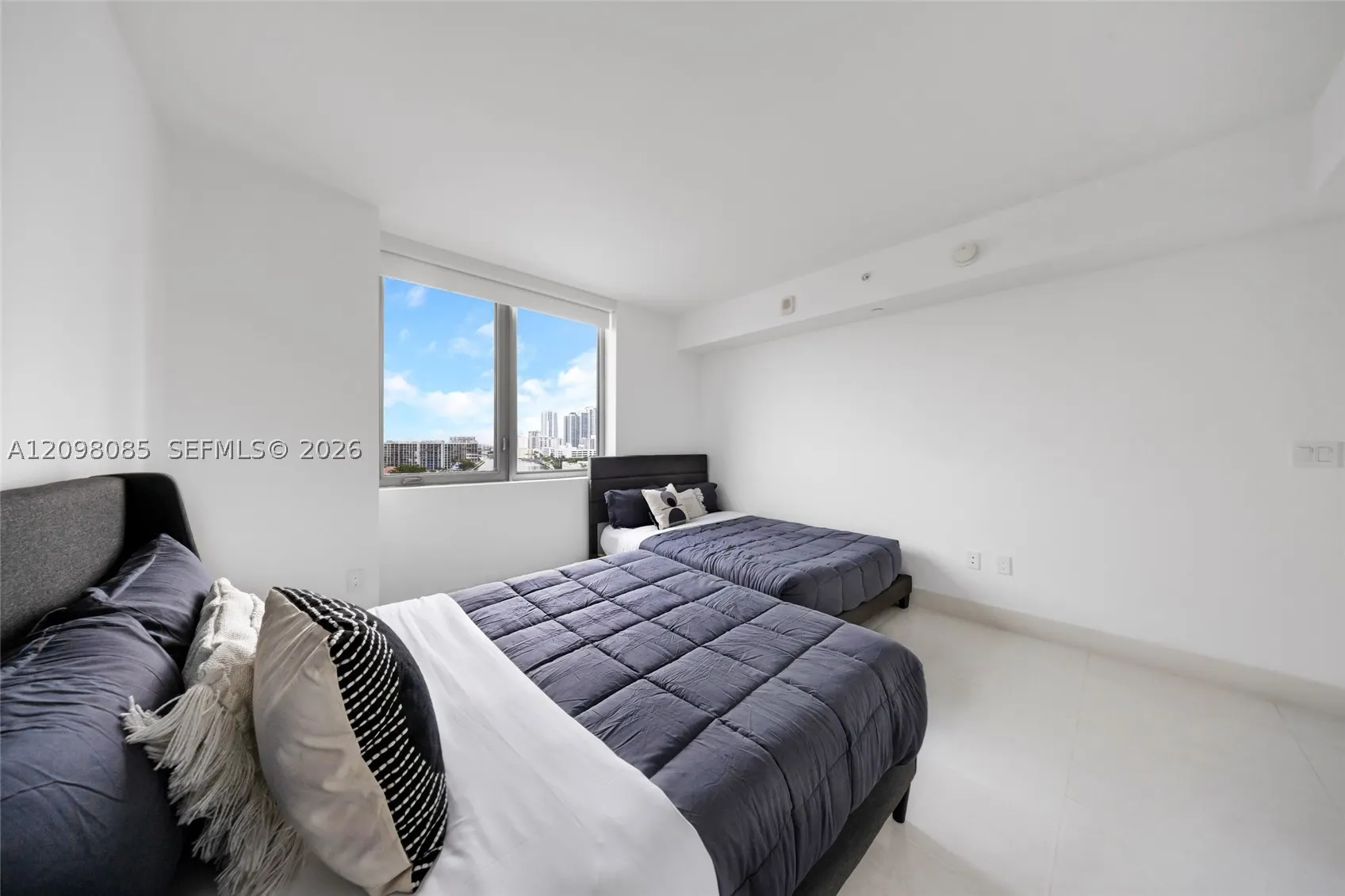 2600 E Hallandale Beach Blvd #T1102