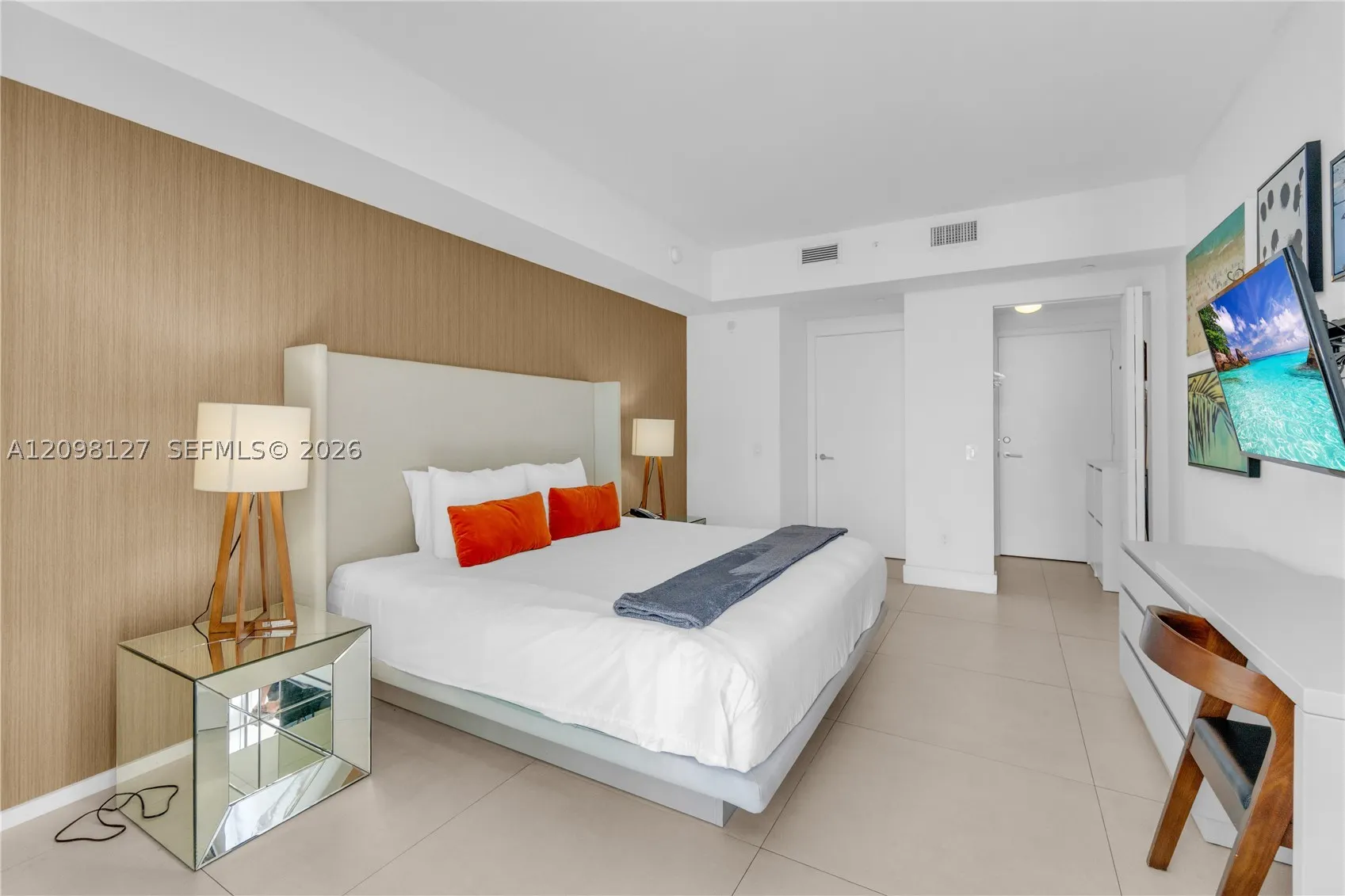 4111 S Ocean Dr #1507
