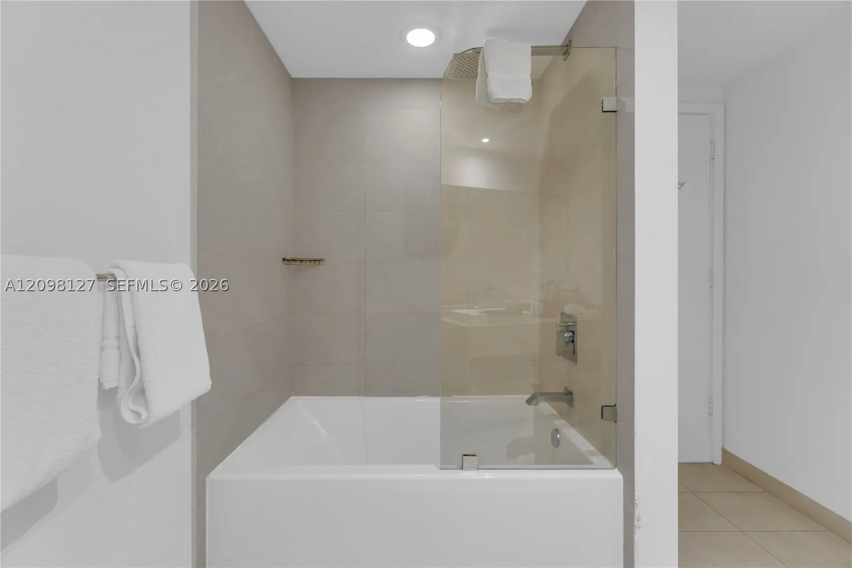 4111 S Ocean Dr #1507