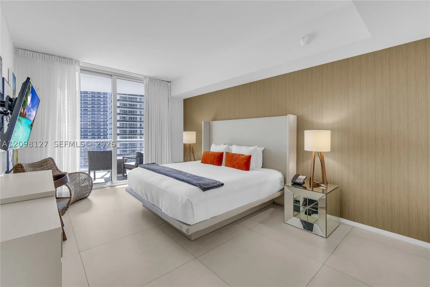 4111 S Ocean Dr #1507