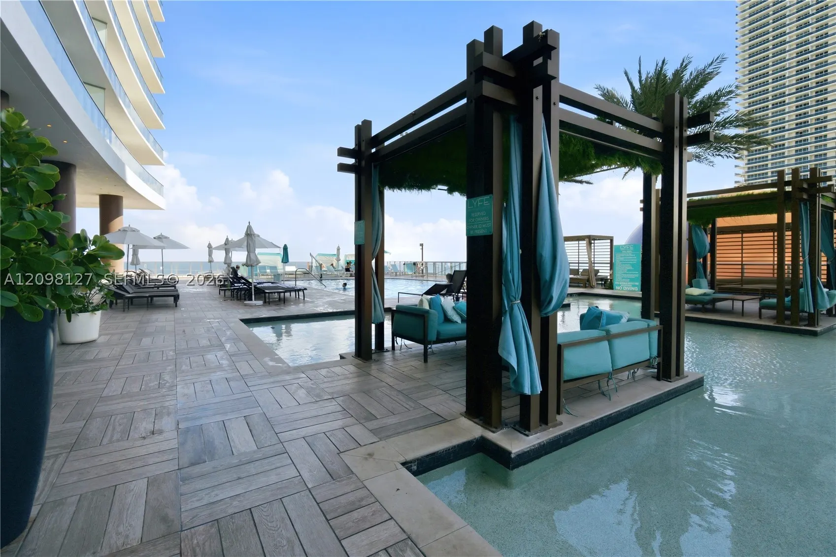4111 S Ocean Dr #1507