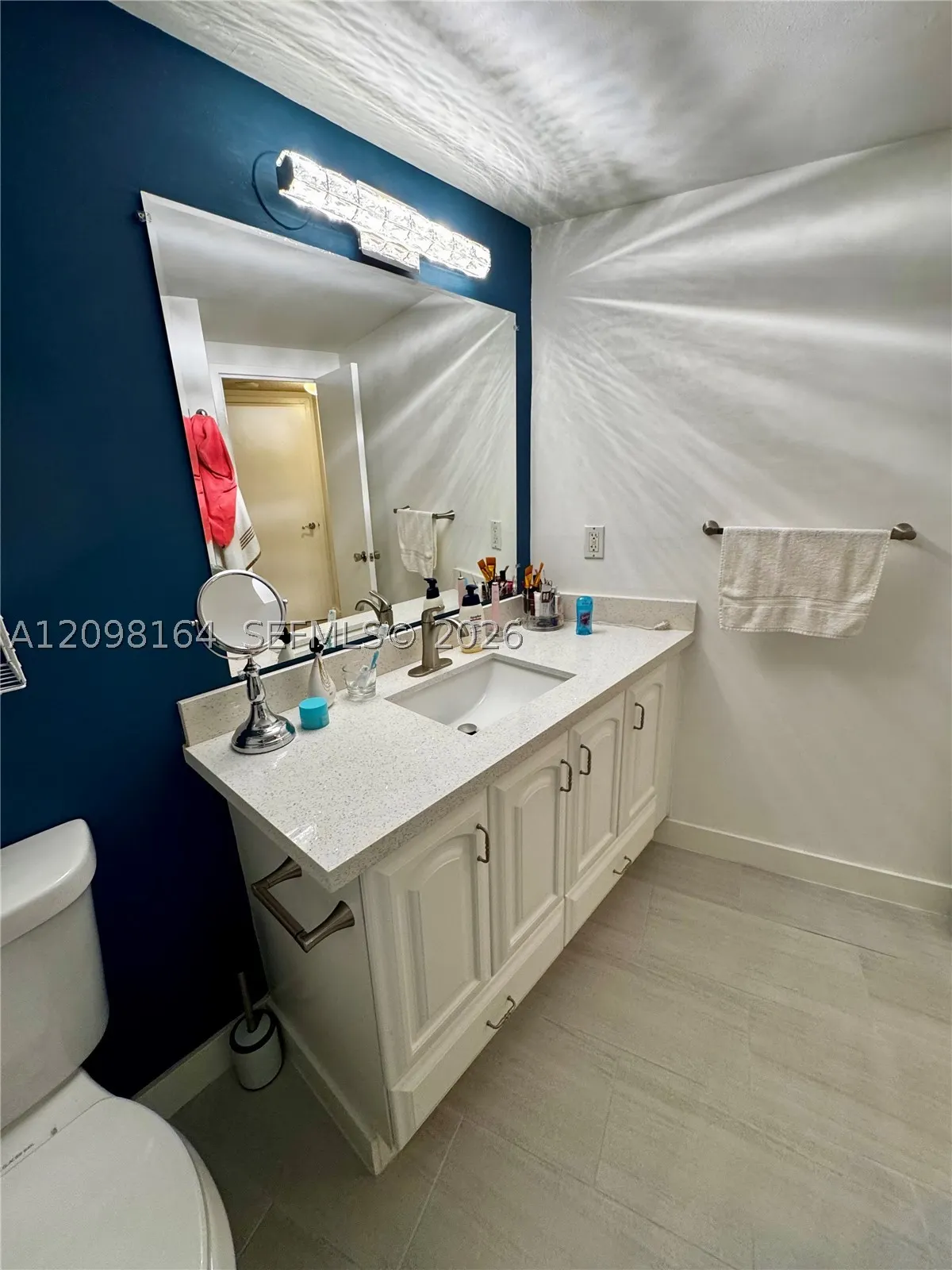100 Golden Isles Dr #205