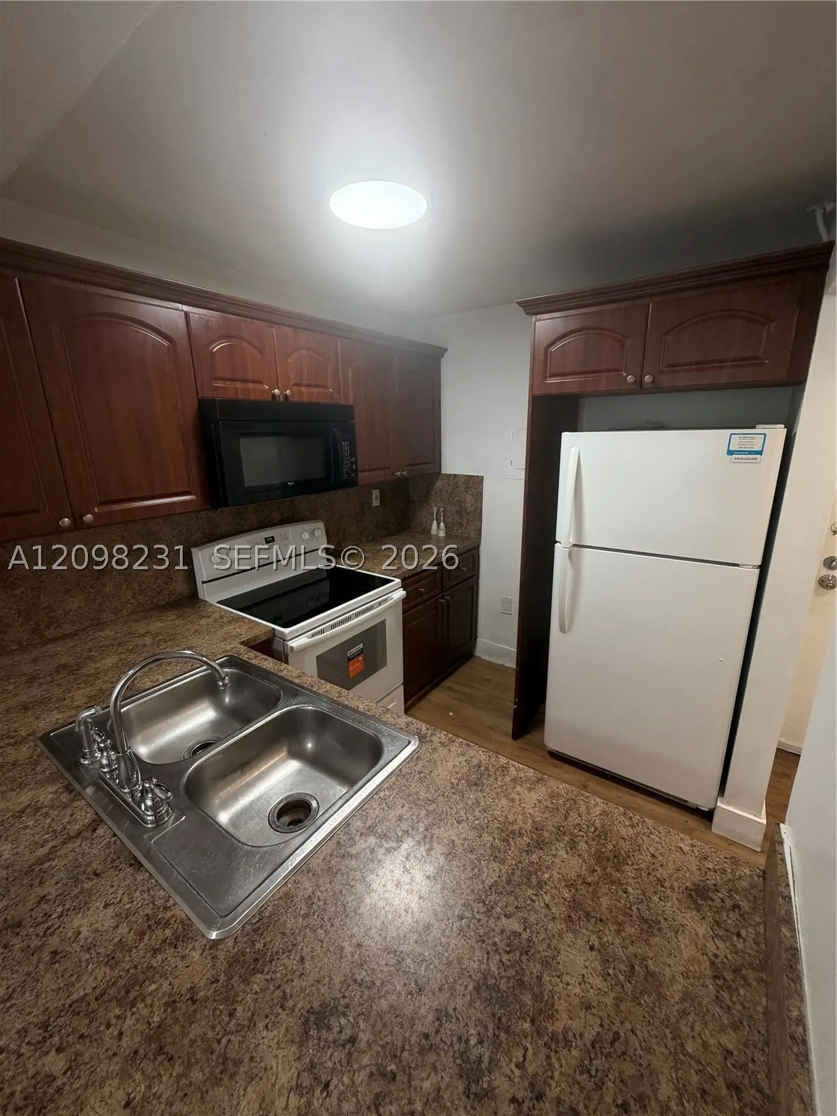16465 NE 22nd Ave #412