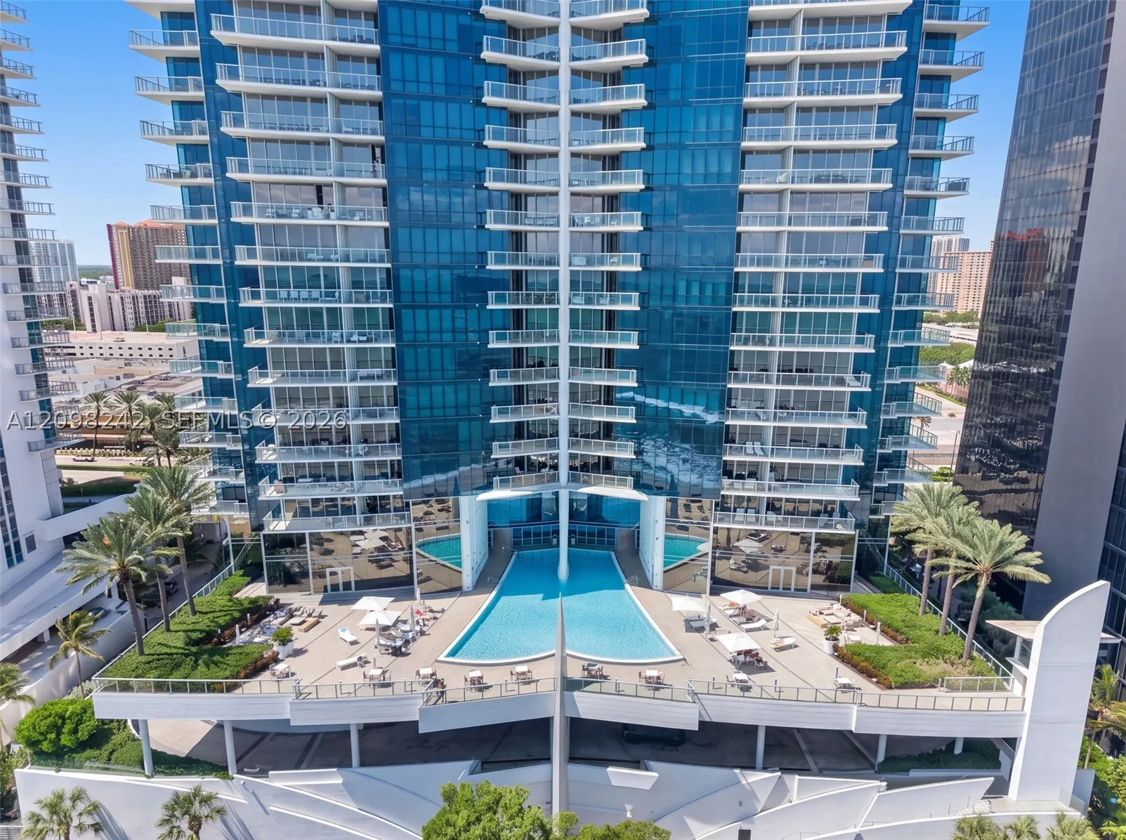 17121 Collins Ave #803