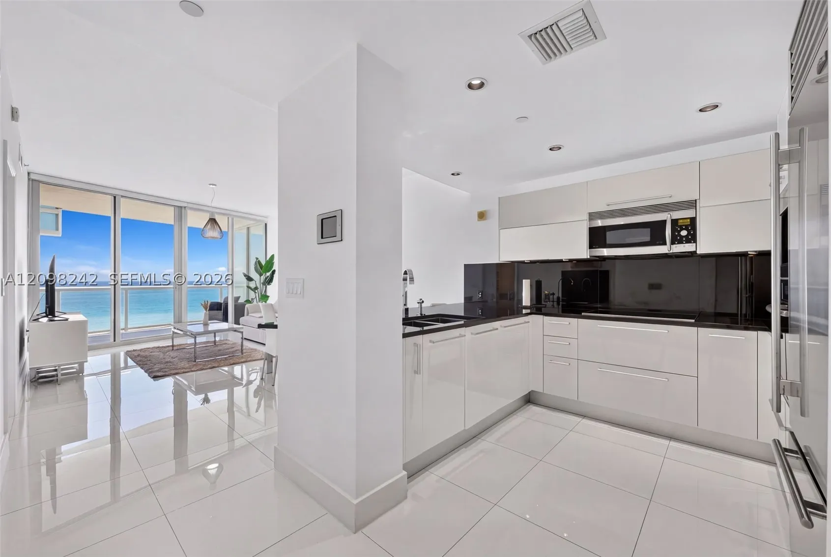 17121 Collins Ave #803