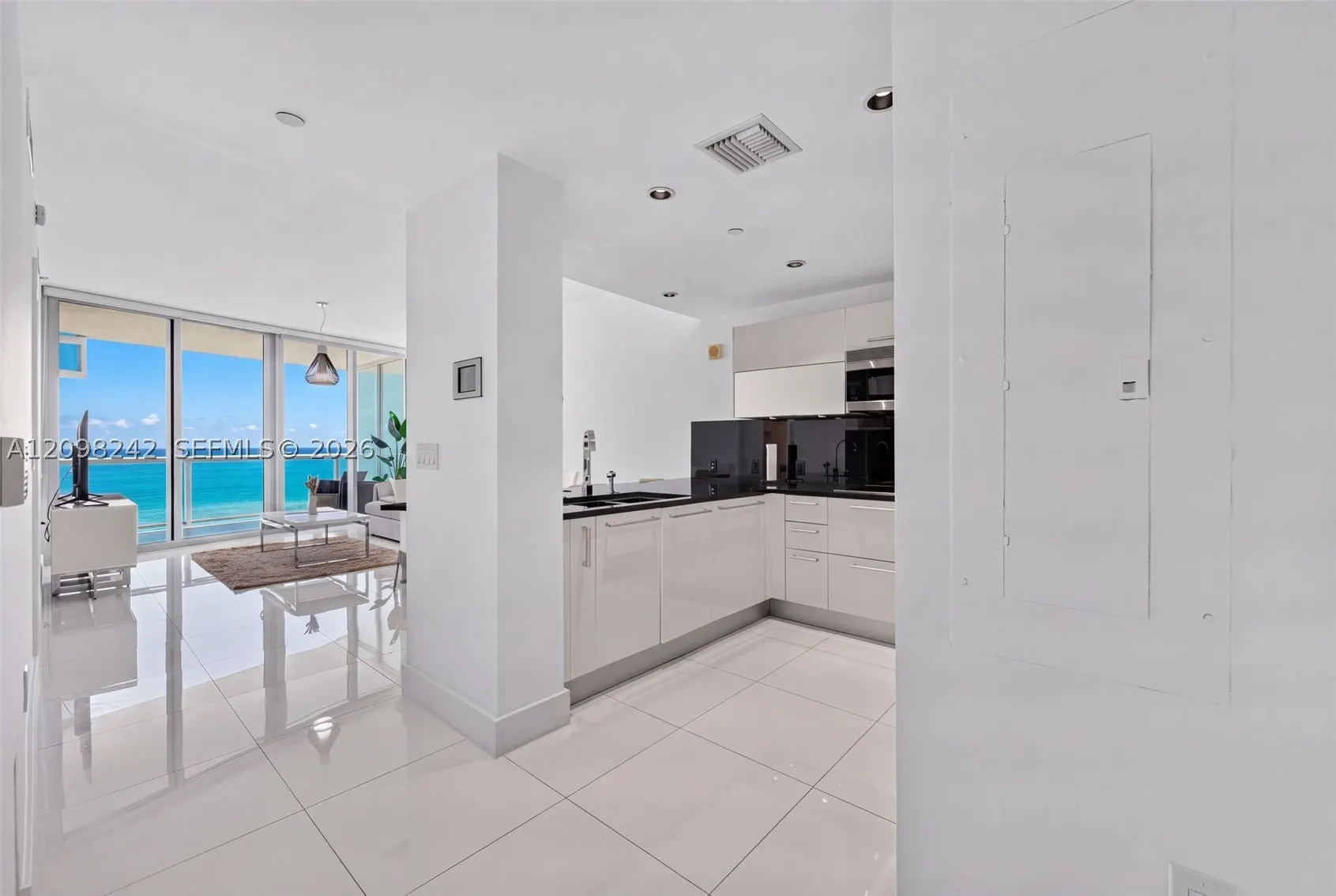 17121 Collins Ave #803