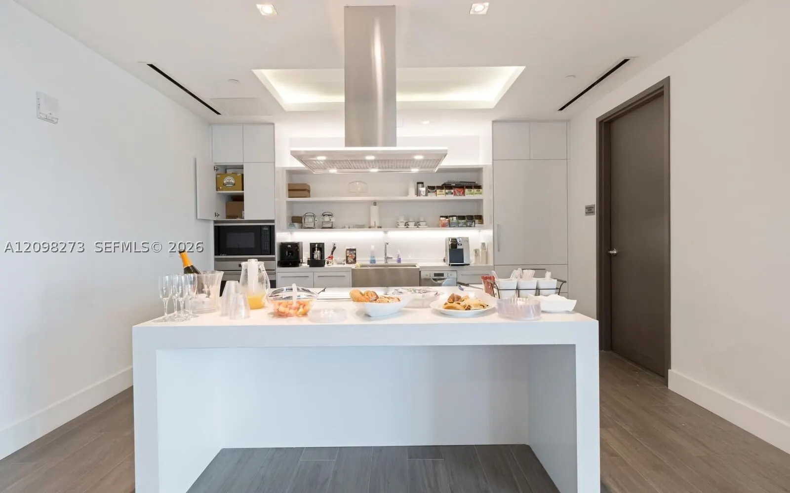 17111 Biscayne Blvd #2103